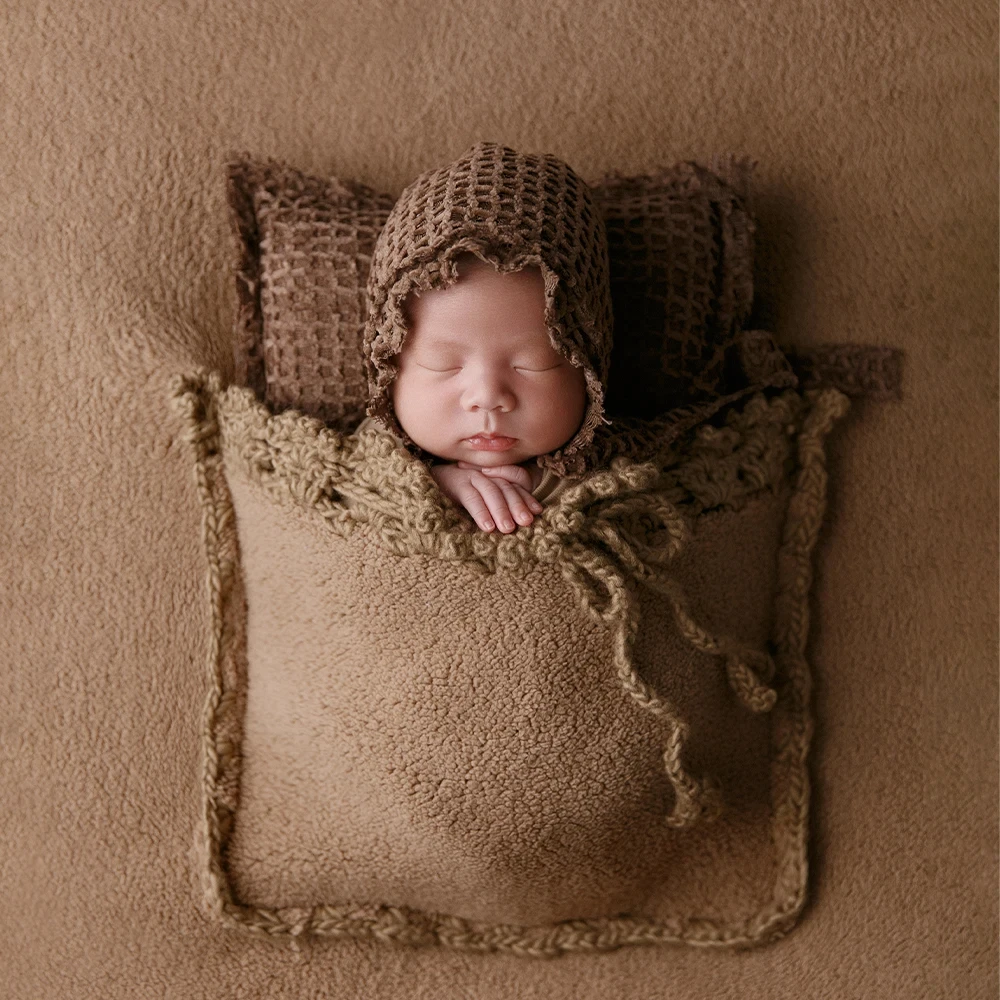 Baby Photography Accessories Newborn Photo Grid Hat Pillow Feather Headflower Studio Baby Photo Sleeping Blanket Background Prop