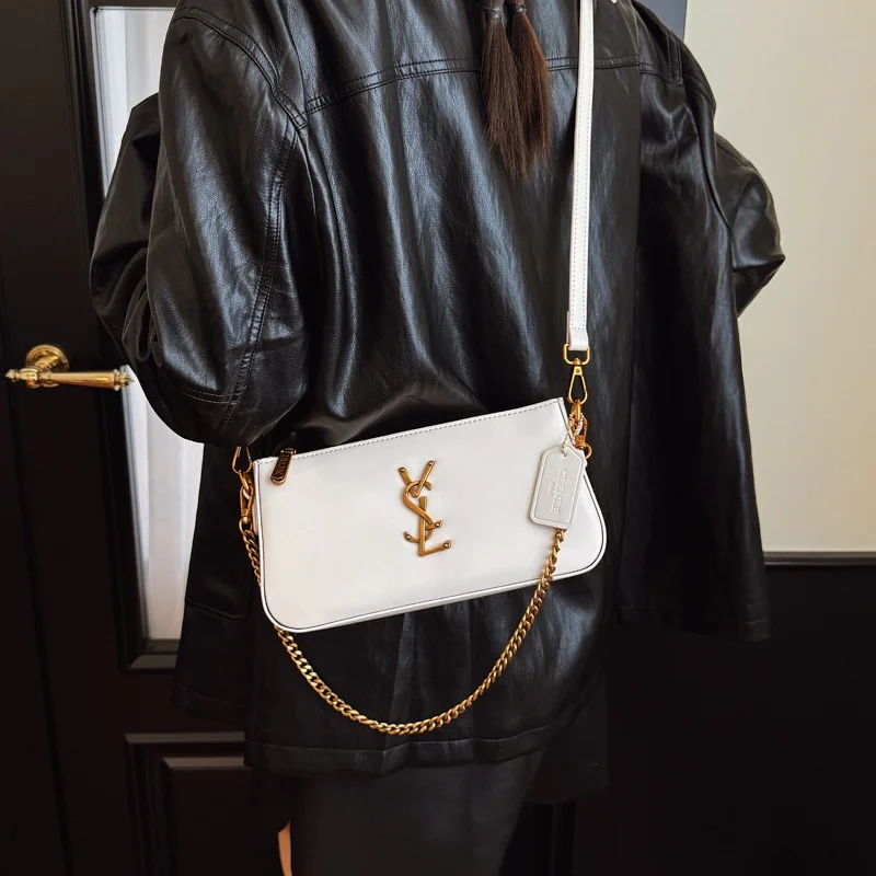 حقيبة نسائية عصرية ذات تصميم عالي تحت الإبط حقيبة عصرية ومتعددة الاستخدامات ذات جودة كبيرة حقيبة كتف حقيبة نسائية بسيطة