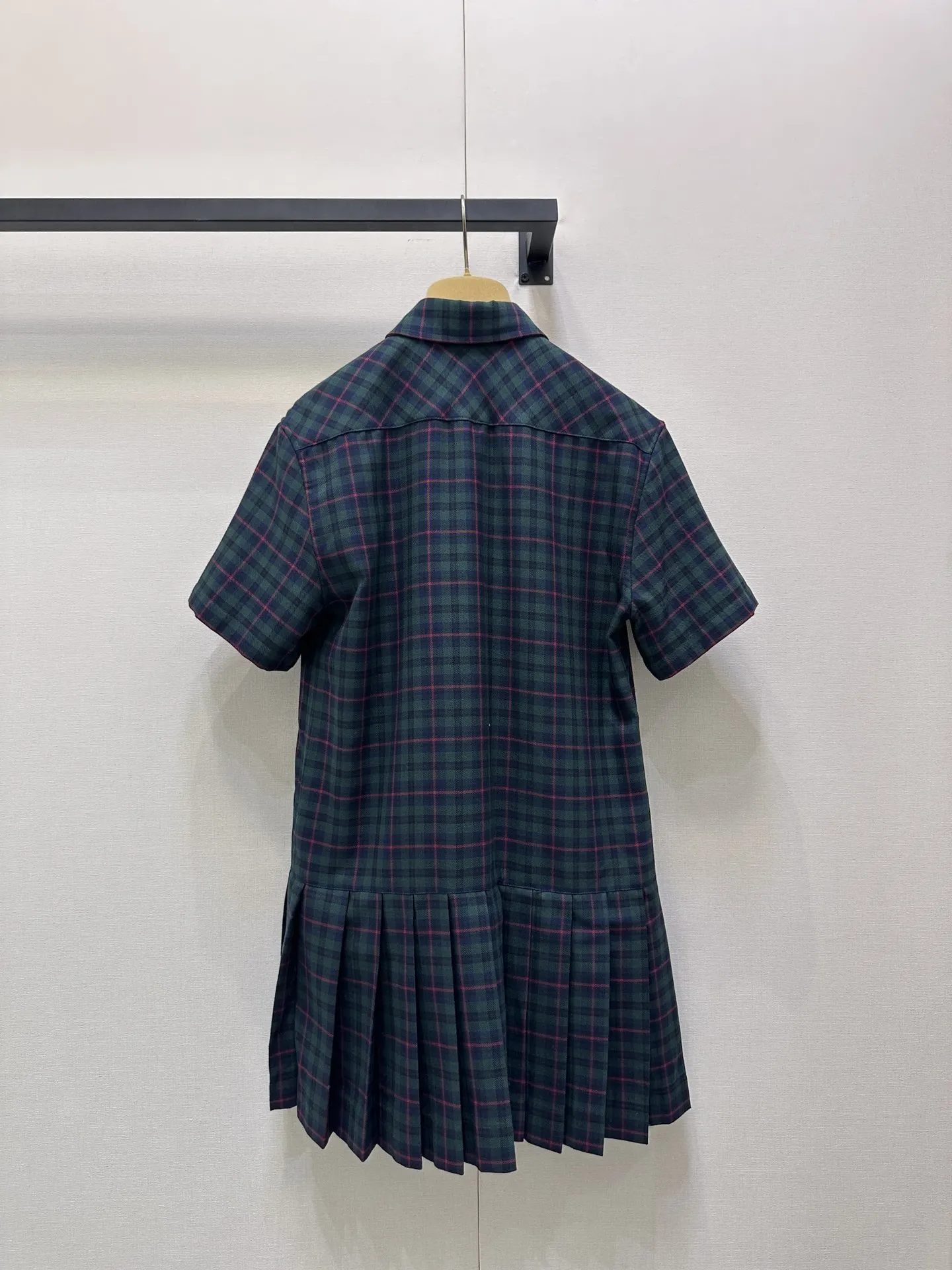 

High-quality Grey High-street Collar Long-sleeved Printed pleated dress for Autumn and Winter 2025