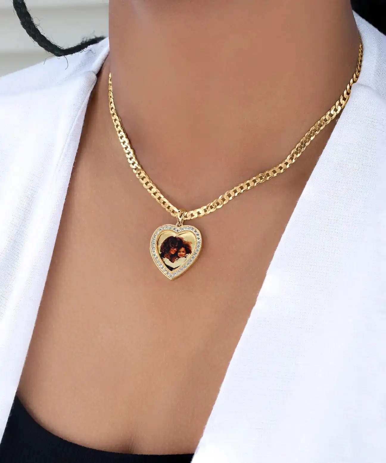 

Personalized Customized Photo Dotted Diamond Love Necklace Melon Seed Buckle Cuban Chain 18K Gold-plated Pendant Best Women Gift