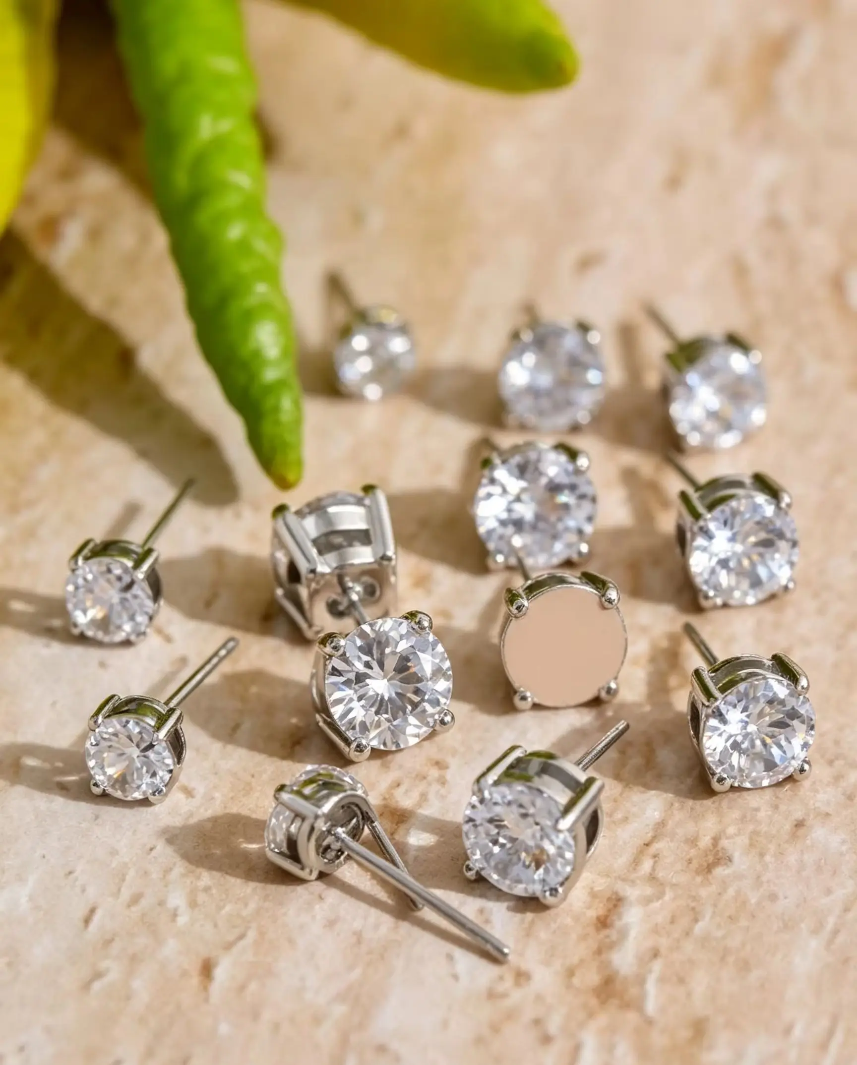 18k Gold 4‑Prong Stud Earrings Brilliant  1.15g 0.553ct-2pcs CVD Lab‑Grown Round‑Brilliant Cut Diamond, NGTC Certified