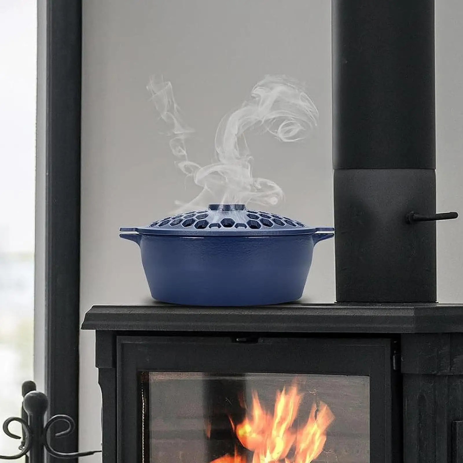 

Wood Stove Steamer 2.7 Quart Fireplace Humidifier Moisturizing Heater with Handle Lattice Top for Indoor Decor Home Cast Iron