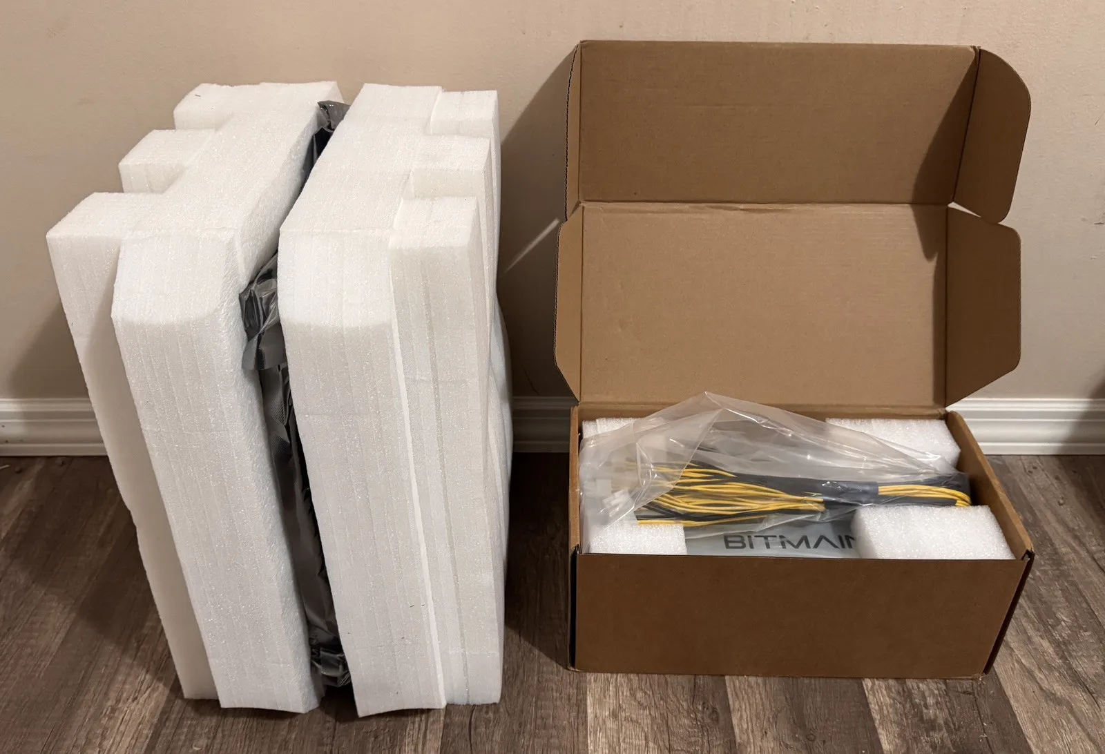 

DCE Hot Sale Antminer Z15 420KSol/s Zcash Miner Ready Stock Fast Shipping