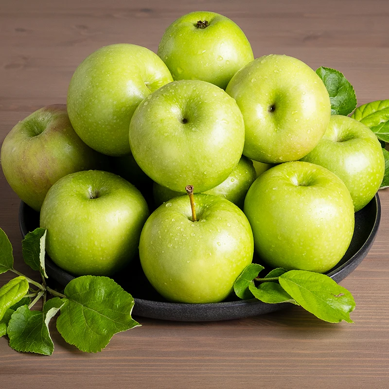 Crispy and fresh Korean-made apples