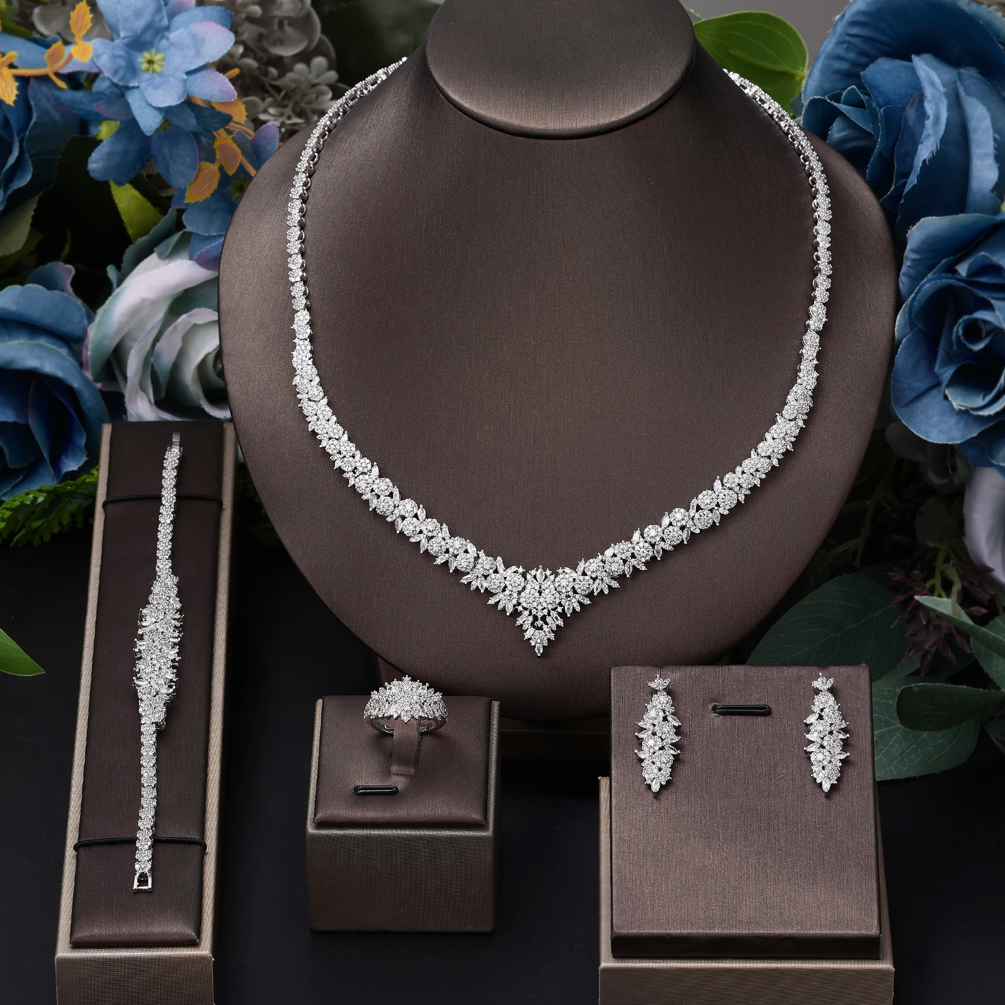 

4 pieces of bride zirconia full set of women's party jewelry, luxury Dubai Nigeria CZ luxury crystal wedding necklace set