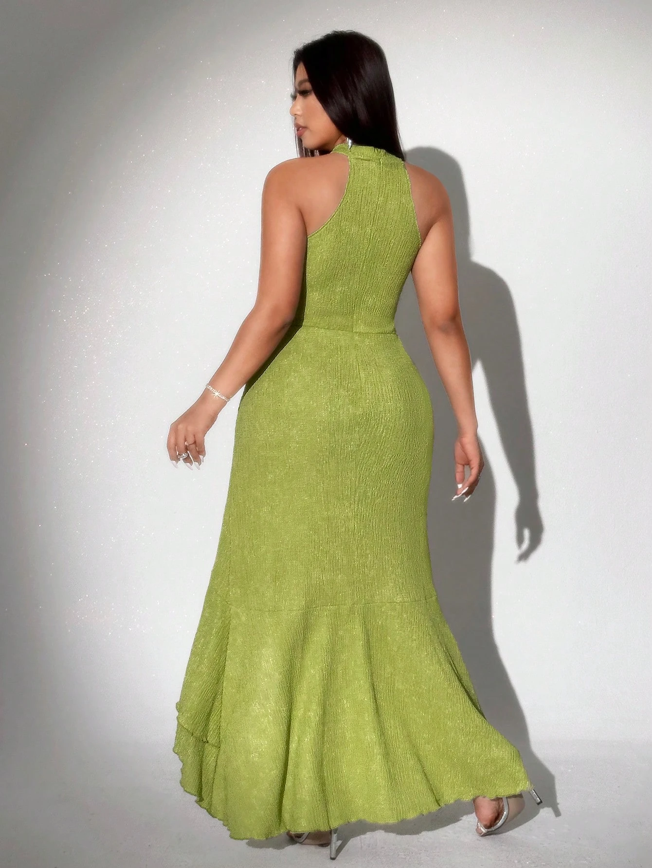 Plus-size knit dress, backless, sleeveless, fitted, stretchy, elegant long dress, suitable as a bridesmaid for weddings, dates o view 5
