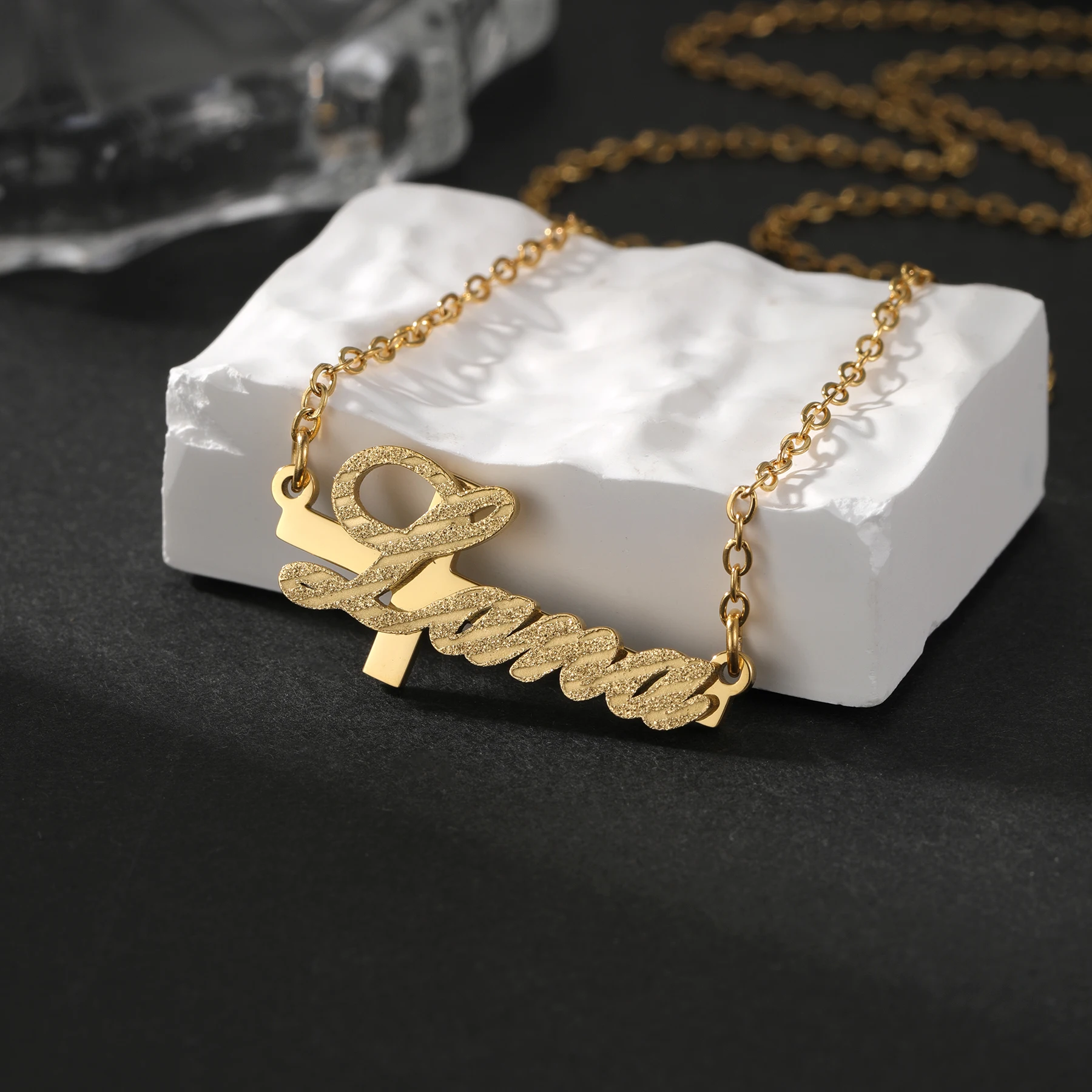 

Custom Cross Gold Name Pendant Necklace Stainless Steel Letter Nameplate Classic Jewelry Women Men Vintage Chocker