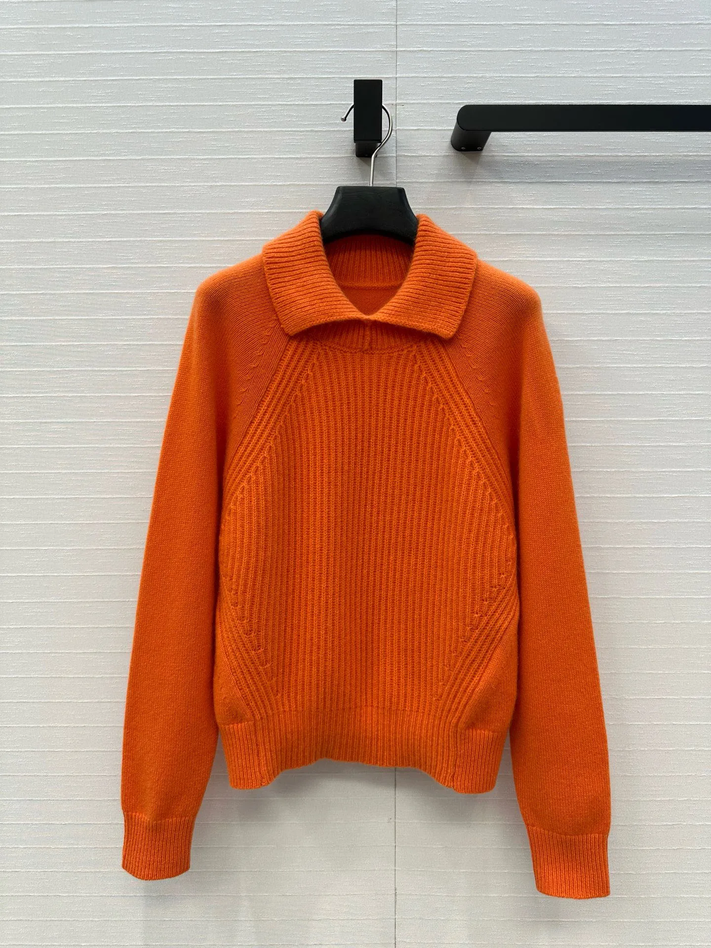 

Autumn/Winter New Product: Cashmere High Collar Design Sweater, Slim Fit Casual Age Reducing Intellectual Elegant Women's Style