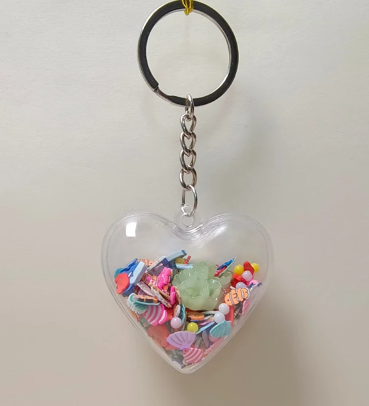 Custom Resin Heart Keychain with Assorted Mini Charms Cute Bag Pendant Wholesale Key Ring Accessories
