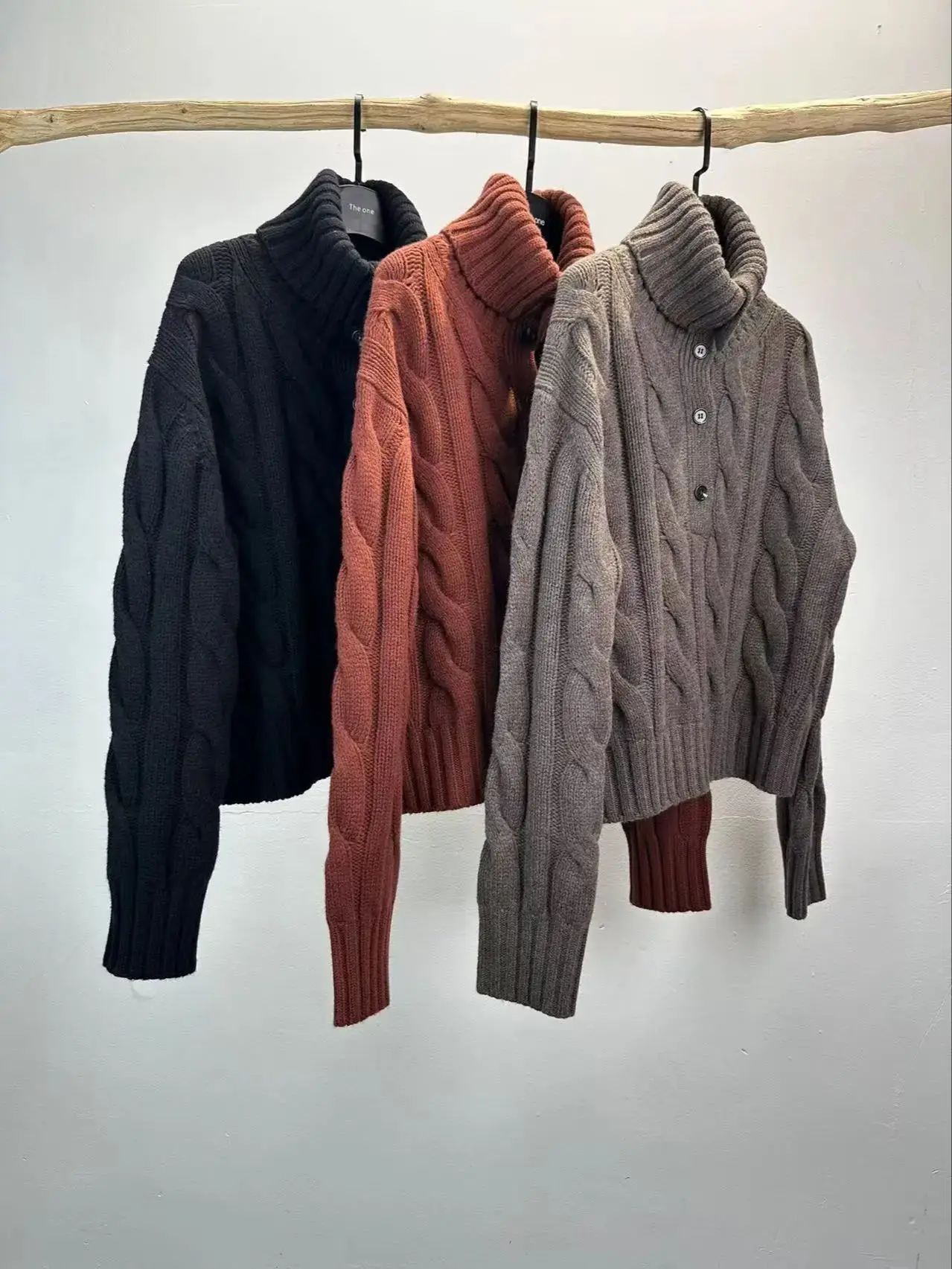 

Autumn-winter long sleeve high neck twisted knit sweater