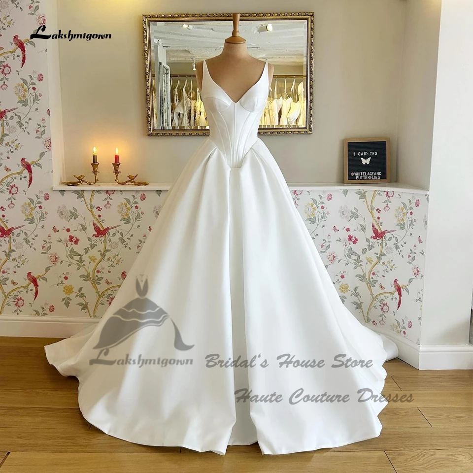 Lakshmigown Elegante Satin-Hochzeitskleider für die Kirche, Vestidos 2026, Prinzessin, weiße Brautkleider, V-Ausschnitt, ärmellos, maßgeschneidert – Detail 3