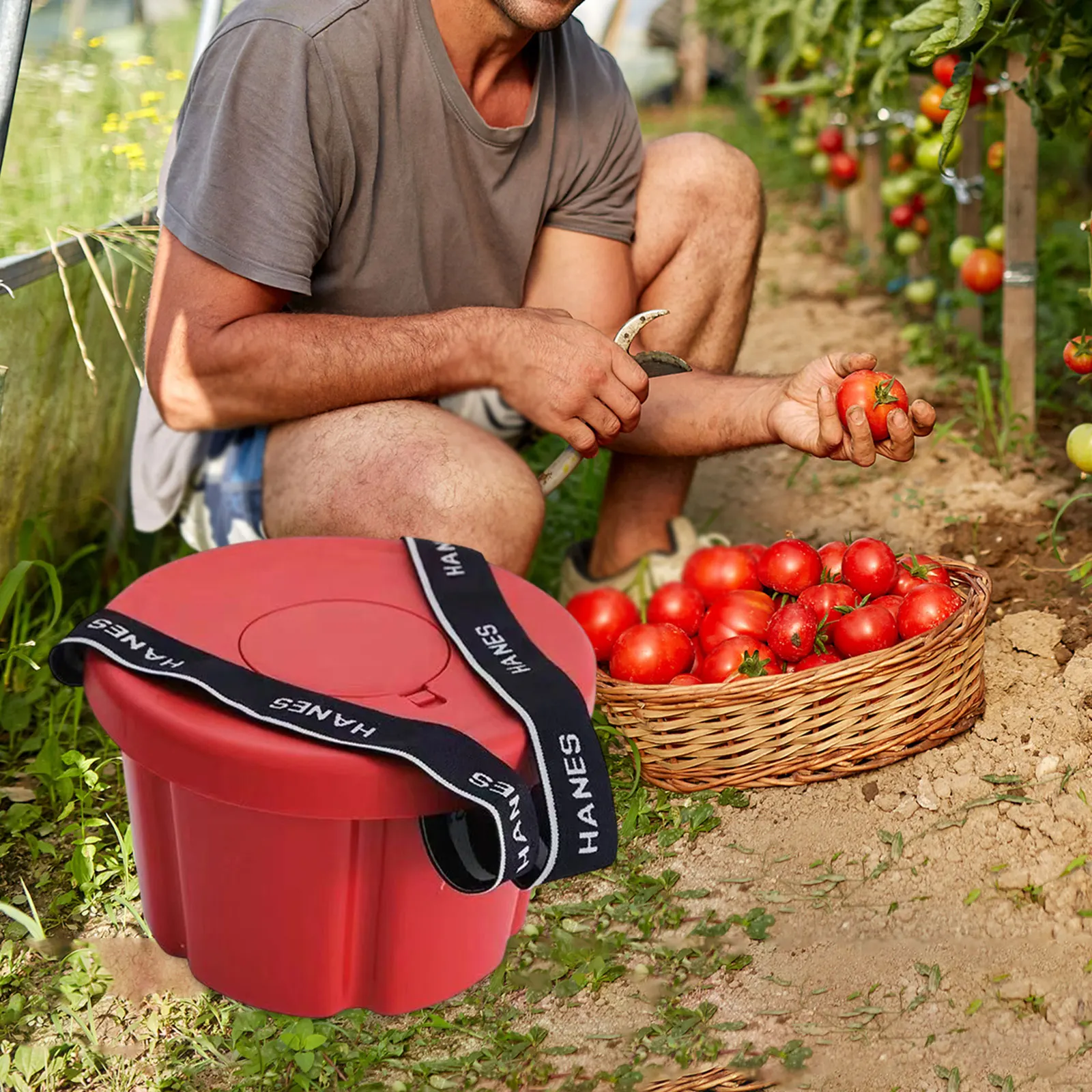 Garden Stool for Outdoor Gardening Hands Free Portable Seat for Planting Weeding Lightweight and Foldable Gardening Chair