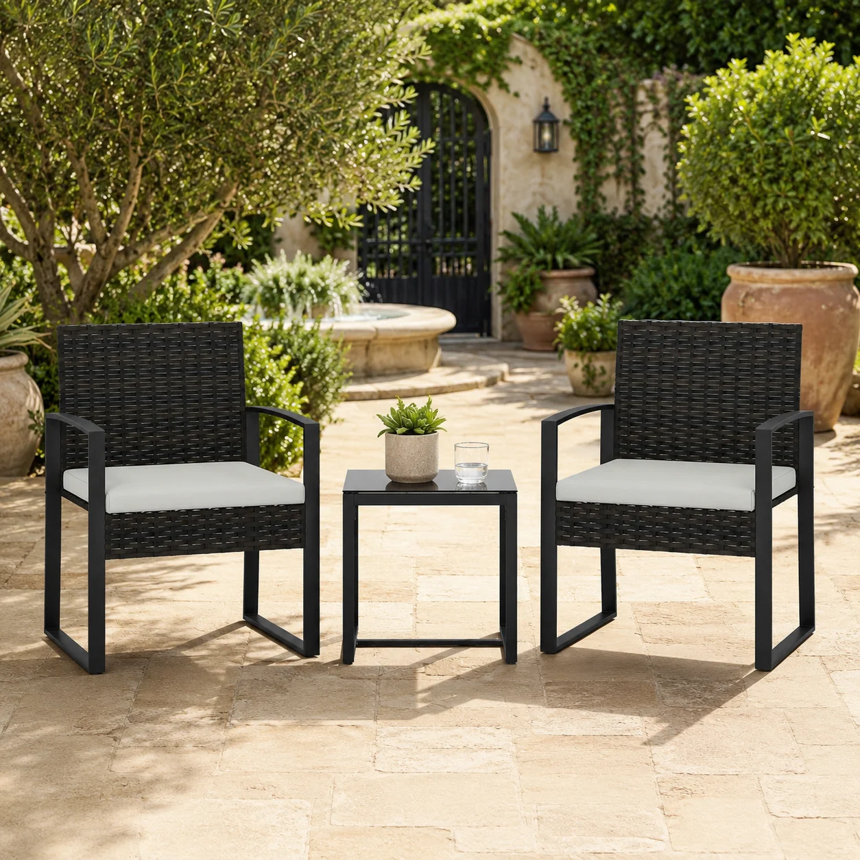 Ensemble bistro en rotin, ensemble de mobilier de jardin 3 pièces comprenant 2 chaises de jardin, une table basse et des coussins amovibles, blanc crème