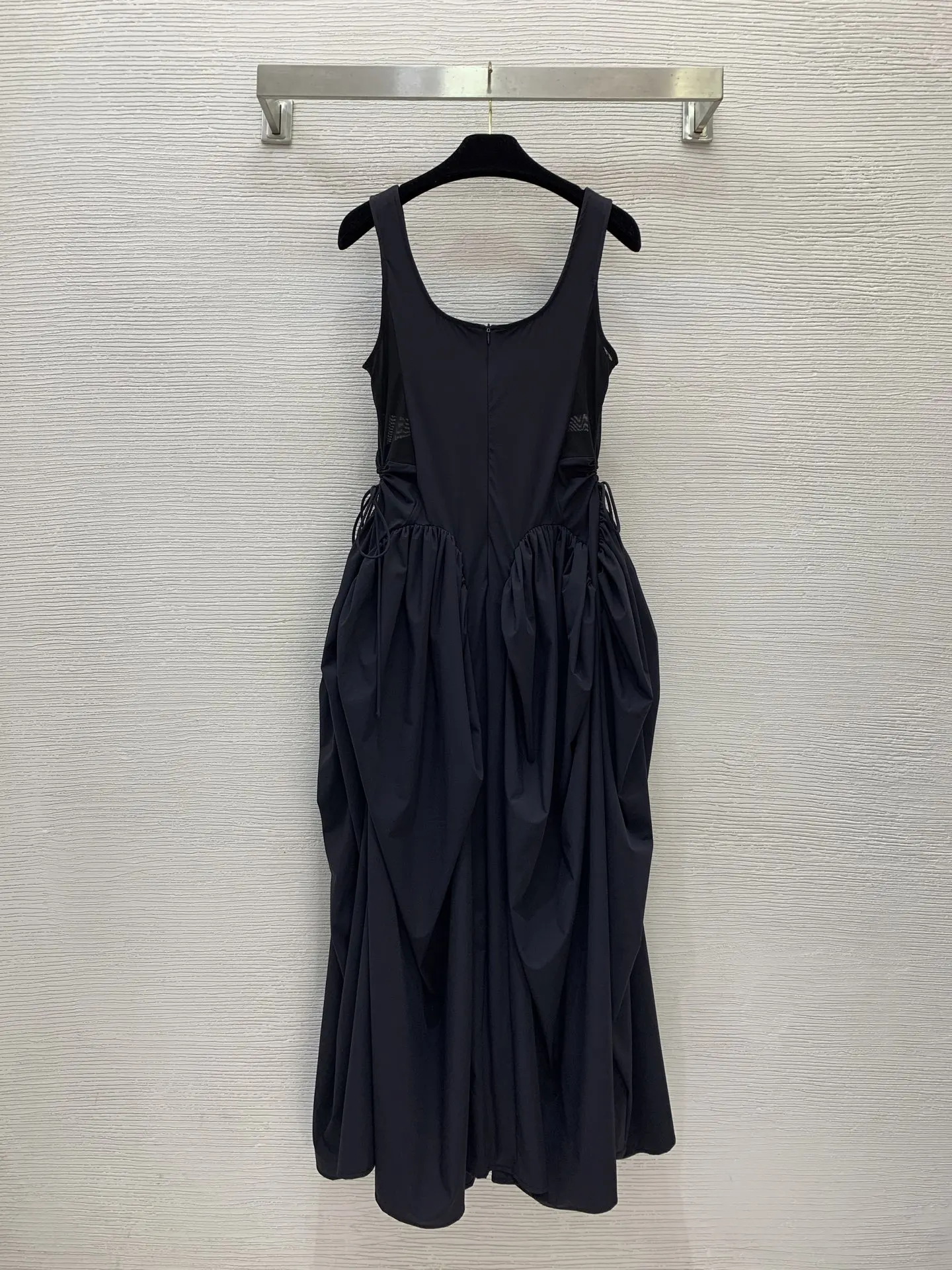 

2025 New Dress Solid Sleeveless Fashionable Versatile Slimming Figure-hugging Spring Summer