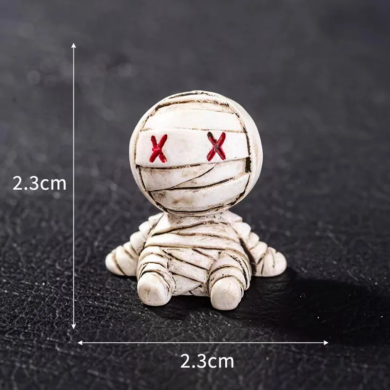 Handmade Rotten Mummy Resin Ornament - Adorable Wrapped Bandages & Crossed-Out Eyes Design Home Desktop Decor for Adults