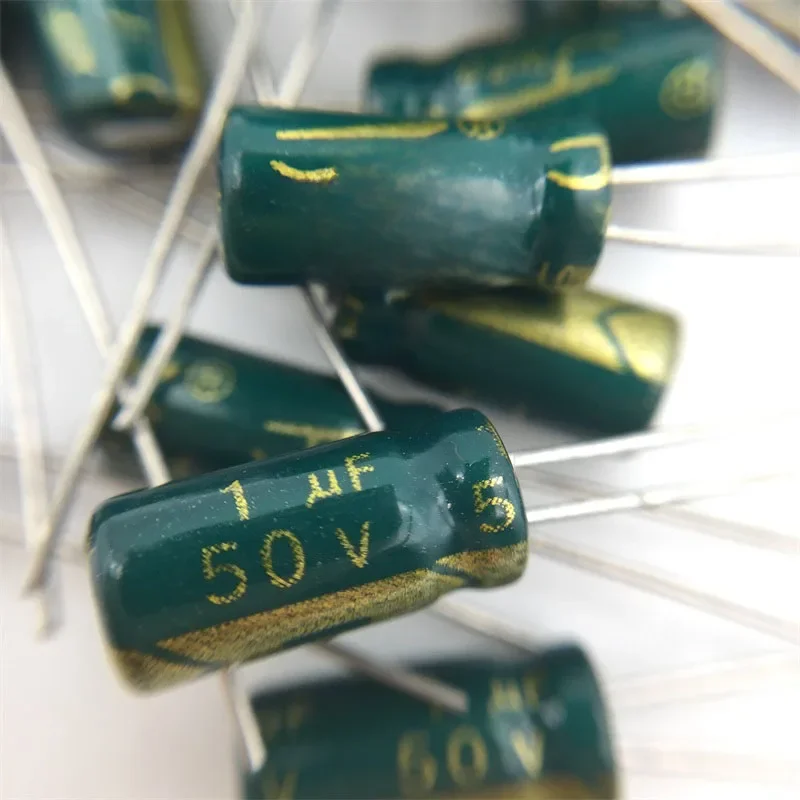 50szt/lot 1UF 50V 1mf 105C 5X11mm Aluminiowy kondensator elektrolityczny 50V1UF przewód promieniowy 50szt — zdjęcie 2