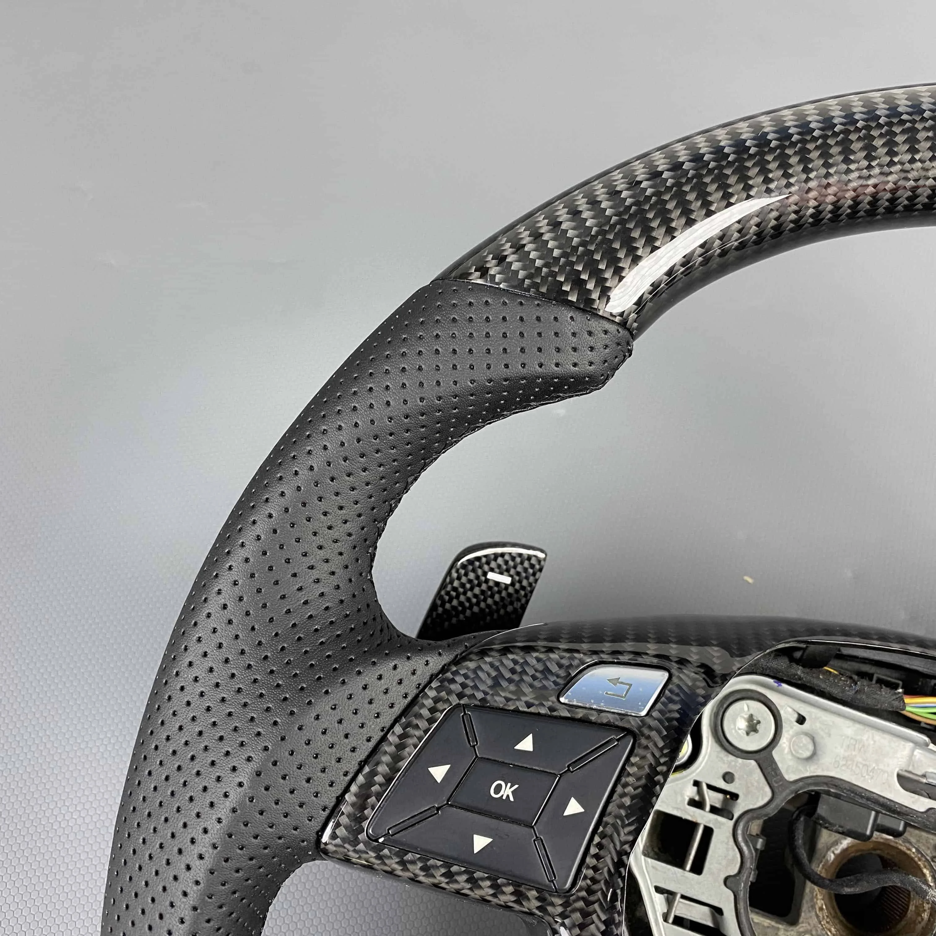 Carbon Fiber Customized Steering Wheel for Mercedes G CLK E CLS SL Class W209 W211 W219 W463 R230 2009 2010 2011 2012 2013