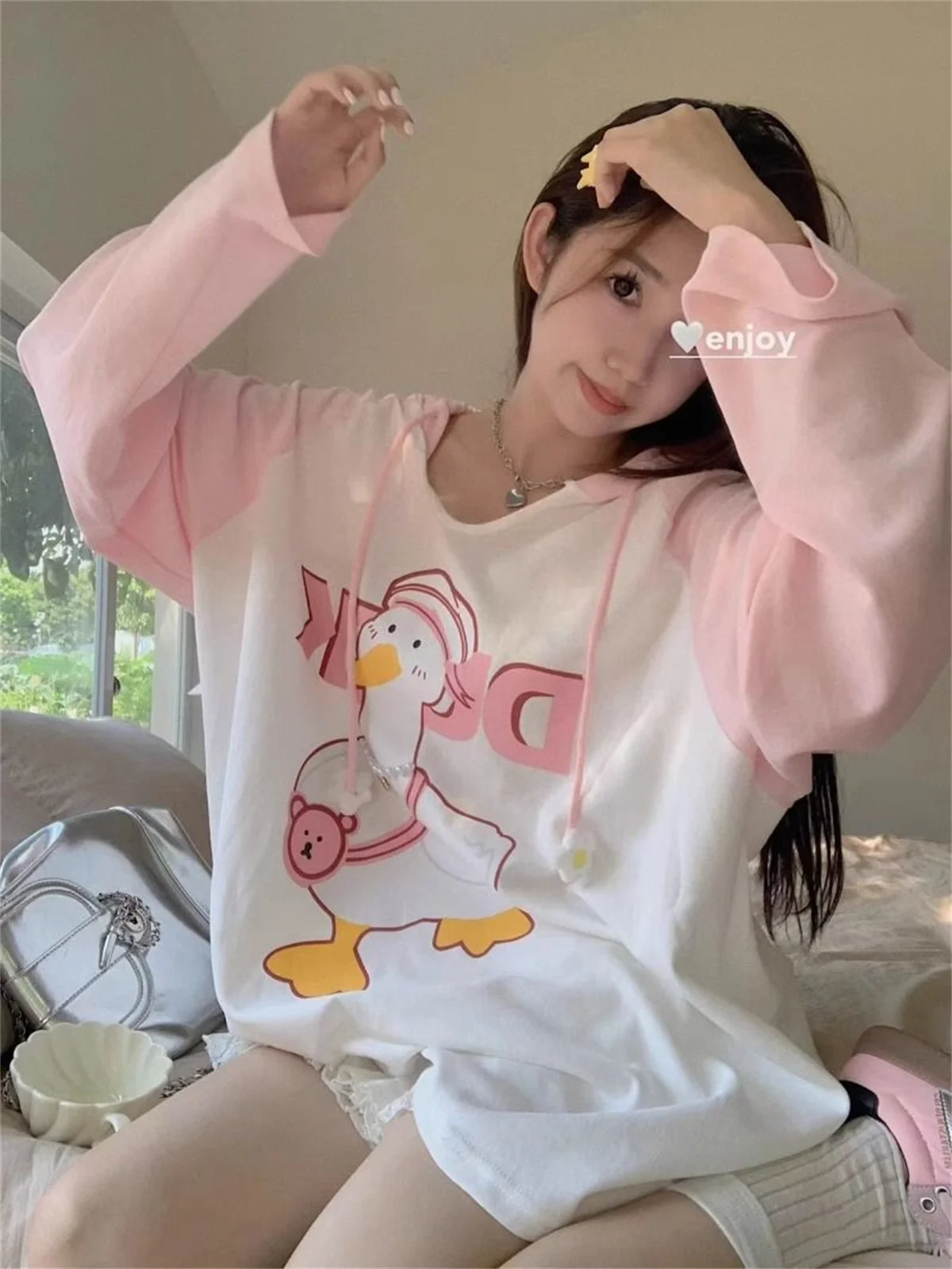 Japanese Patchwork Pink Stripe Casual T-shirt Y2k Cartoon Print Tees Women Harajuku Tops Grunge Kawaii Cute Duck Anime Tshirts