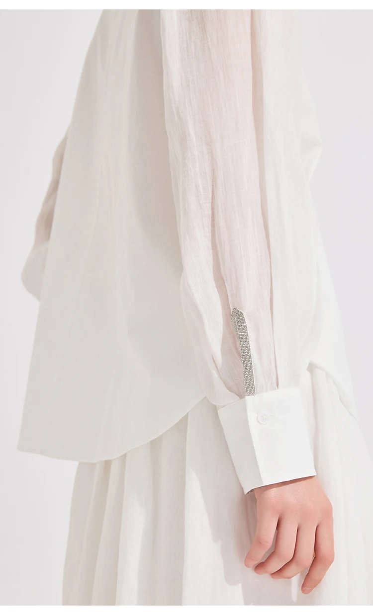 KX7613727 Luxuriöses Damenhemd aus Ramie-Baumwoll-Lyocell-Mischung, Designer-Eleganz, Locker Geschnitten, Schicke Sommerbluse – Detail 4