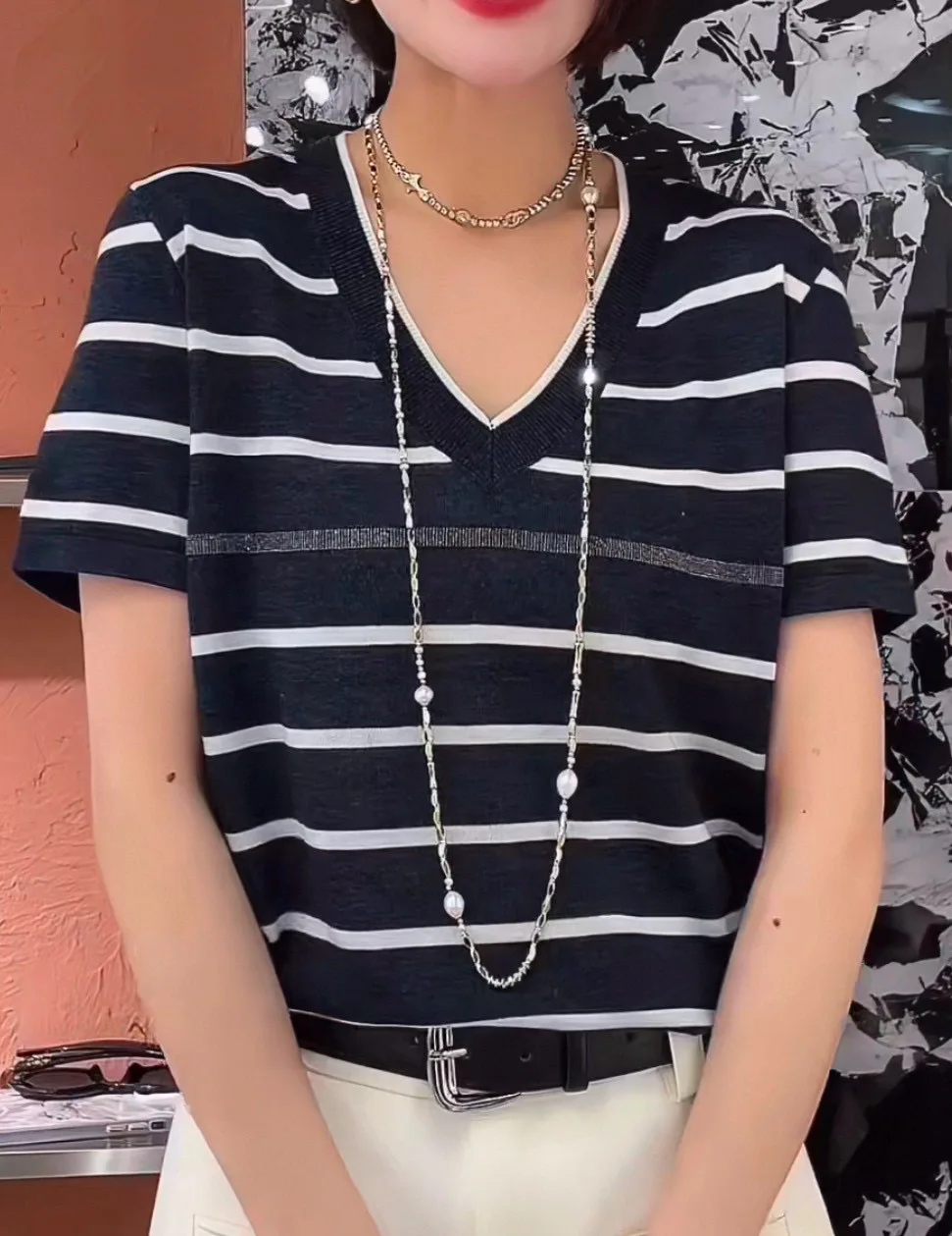 

Beads embellished v neck knitted stripped short sleeved blouse