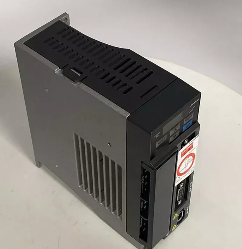 

New Original ASD-B2-0121-B ASD-B2-0221-B ASD-B2-0421-B Servo driver 1 Year Warranty ASD- B2-0121-B ASD- B2-0221-B ASD- B2-0421-B