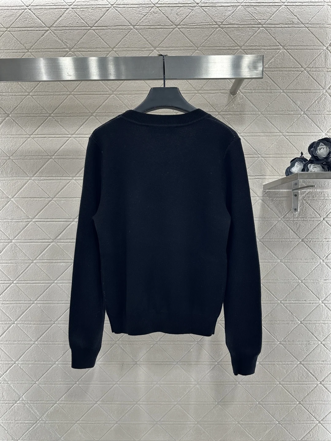 

2025 Autumn And Winter New Women Clothes Jacquard Letter Knitted Cardigan V-Neck Knitted Cardigan Version Casual