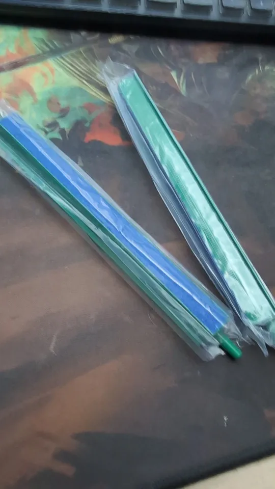 Rustproof Metal Plant Stand 4 Potted Flower Display Rack Shelf for Garden Balcony Office White and Black photo review