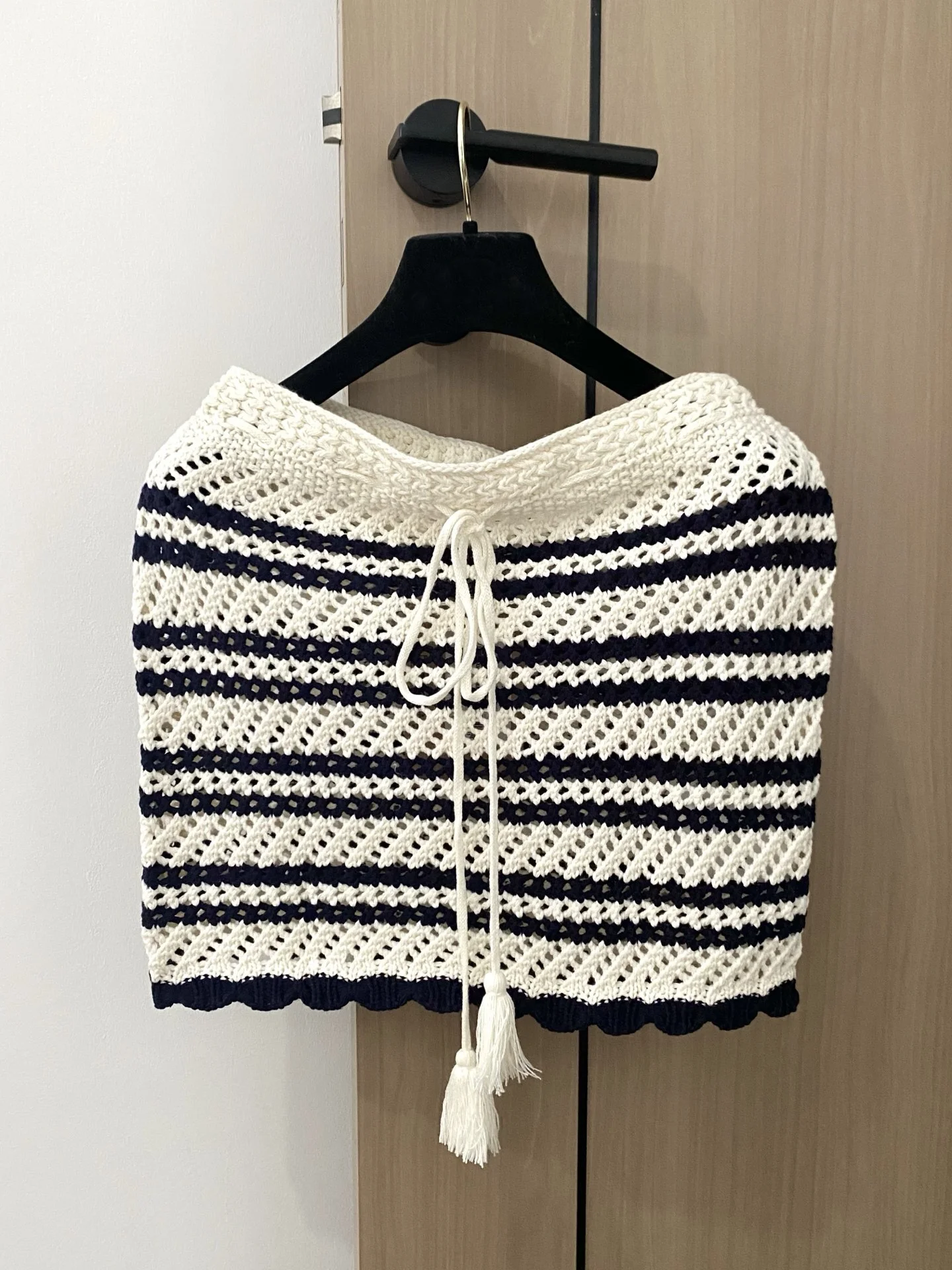 

2025 New! Women's Striped Knit Cutout Mini Skirt - Hollow Detail, Vacation Essential, Beach to Boardwalk Style
