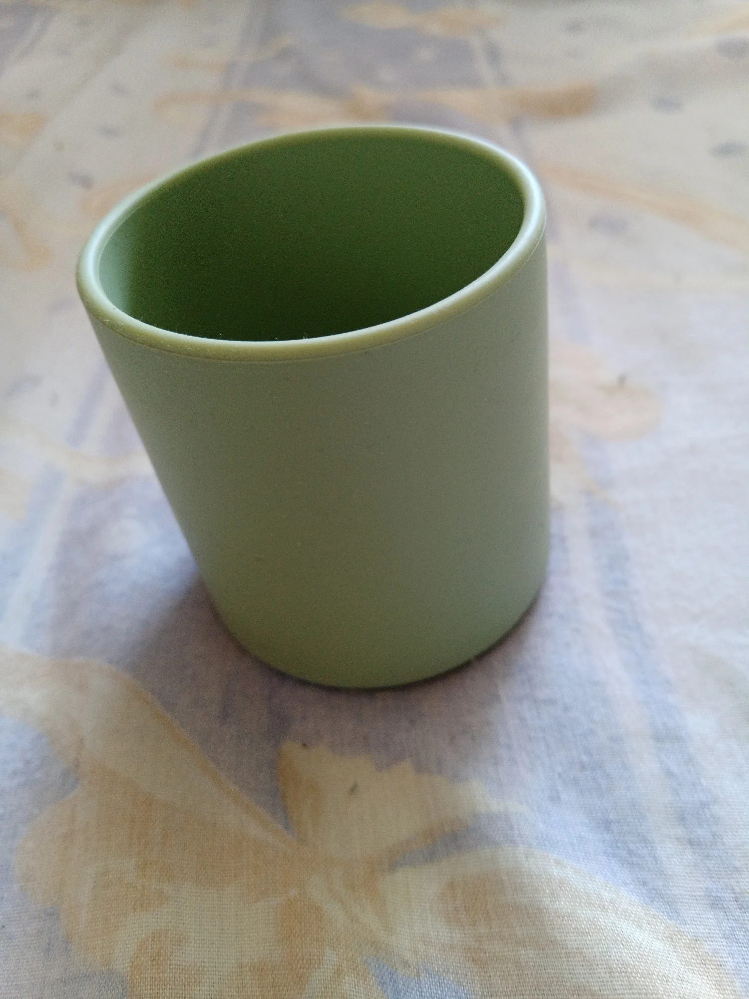 Baby Learn To Drink Cup Drinkware silicone Cups For Toddlers & Kids LeakProof Child Water Cup Bottle 220ML. photo review