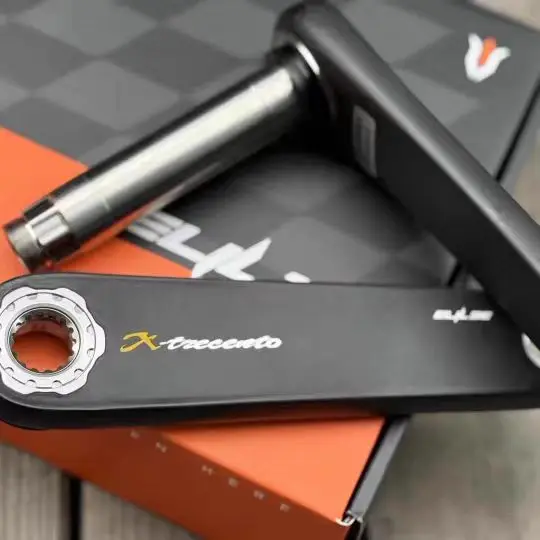 

Кареточный узел ELILEE X-trecento X285 с титановой осью 24 мм, новый карбоновый шатун XXE с комплектом датчиков мощности SIGEYI