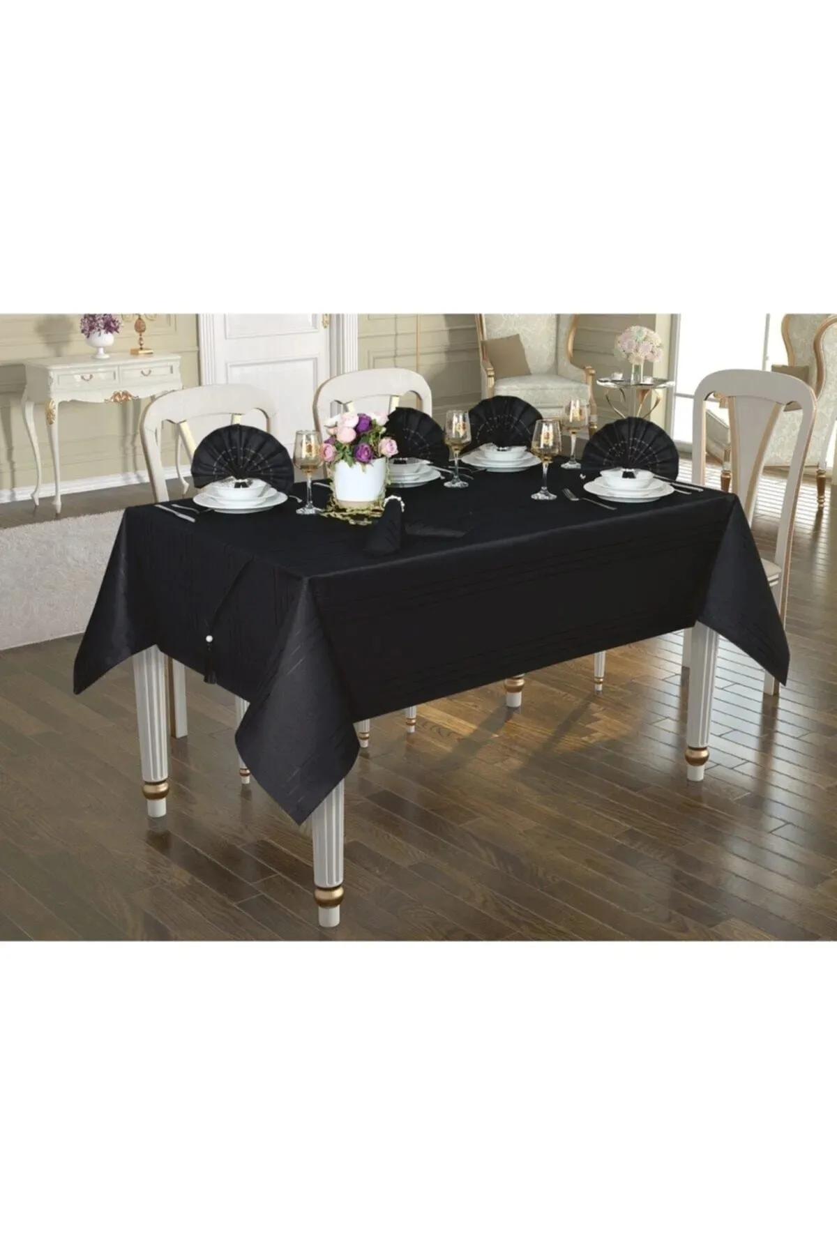 

Black 26 Piece Ester Dinnerware. 1 Table Cloth: 160x220 CM. 1 Runner: 40*140 CM. 12 Napkins: 40*40 CM. 12 Pcs Rings