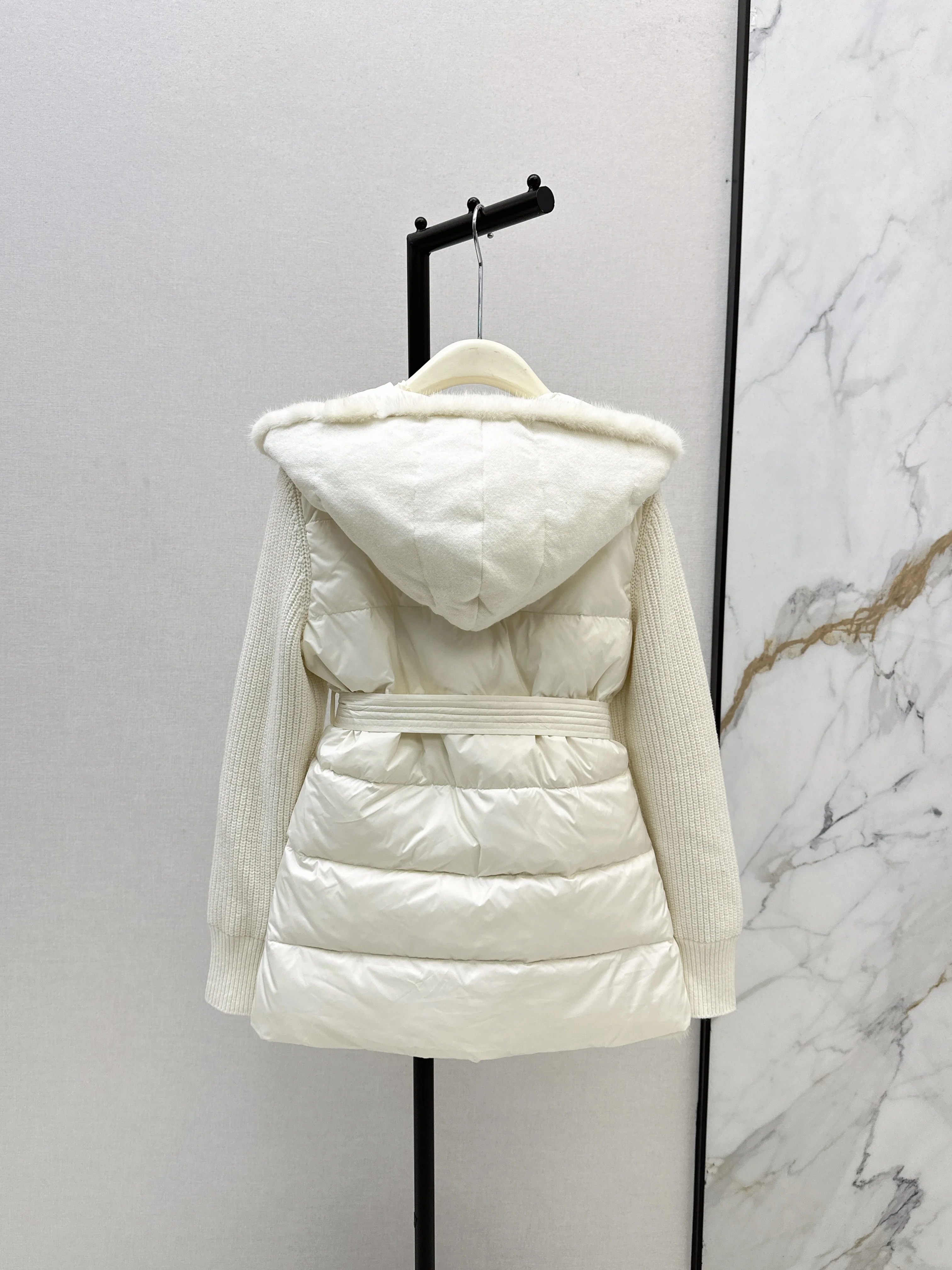 

2025 Winter New Women's Down Jacket Wool Knitted Splicing Hooded Down Jacket Wool Knitted Fabric 90% White Duck Down Lining