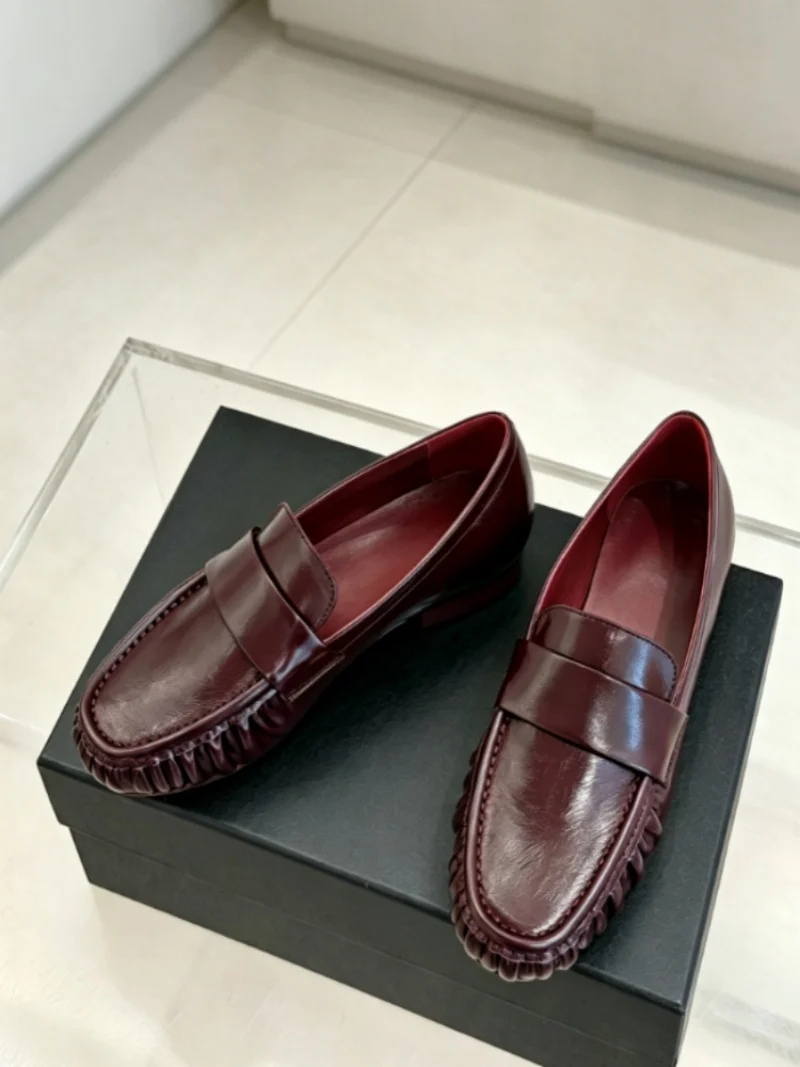 

Autumn New High-quality Women's Fashionable And Versatile Old Money Style Pleated Loafers No Box 008