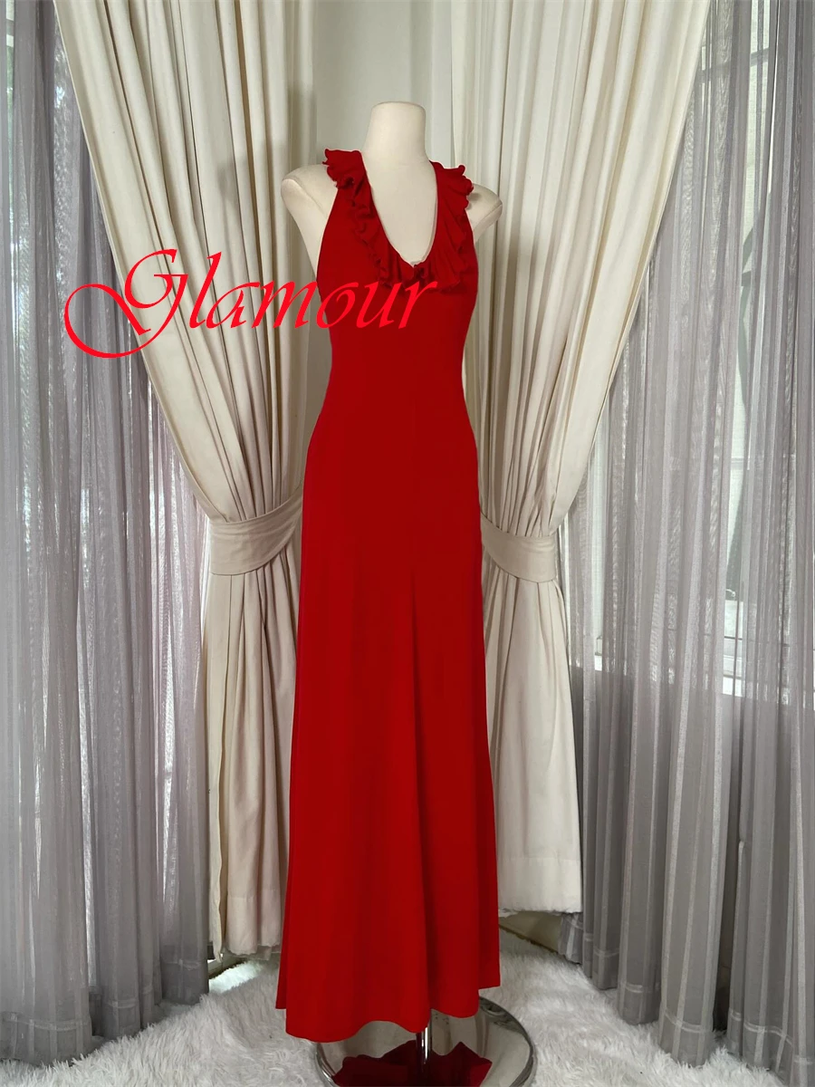 

Customized Delicate Burgundy Jersey Evening Dress Exquisite Halter Sleeveless Zipper Back Sweep Train Special Occasion Gowns