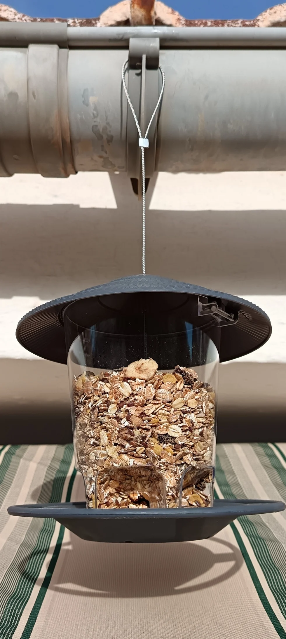Bird Feeder Automatic Hanging Outdoor Garden Gazebo Wild Bird Feeding Container With Hang Rope House Decor Pet Supplies photo review