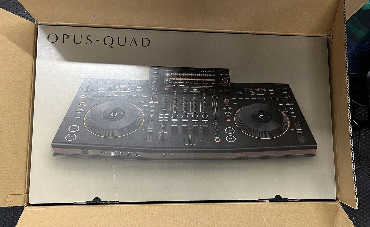 

Новые продажи 4-канальный DJ-контроллер Pioneer DJ OPUS-QUAD «все в одном»