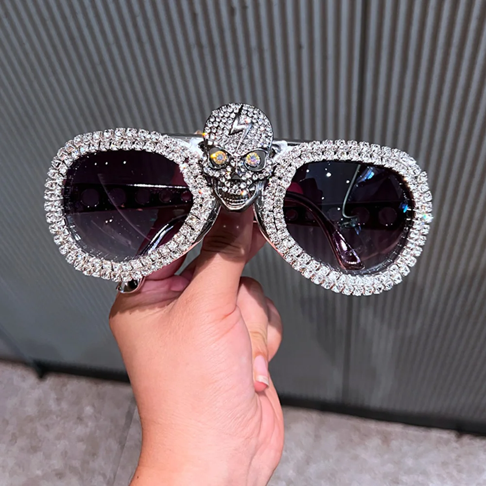 2026 Luxury Design Rhinestone Cat Eye Sunglasses Women Fashion Trendy High-End Handmade Bling Shades Ladies Party Glasses UV400