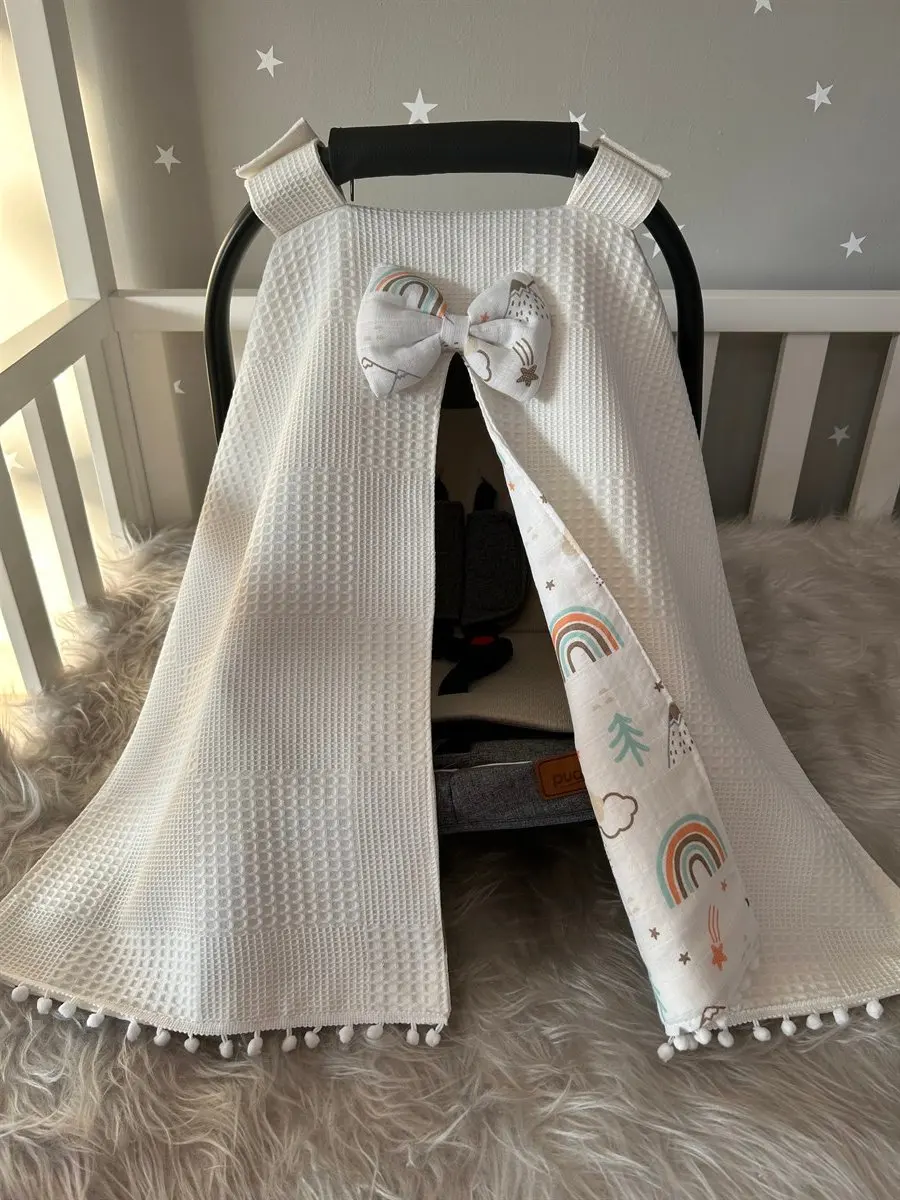 

Handmade White Waffle Pique and Muslin Mountain Pattern Design Pompom Stroller Cover