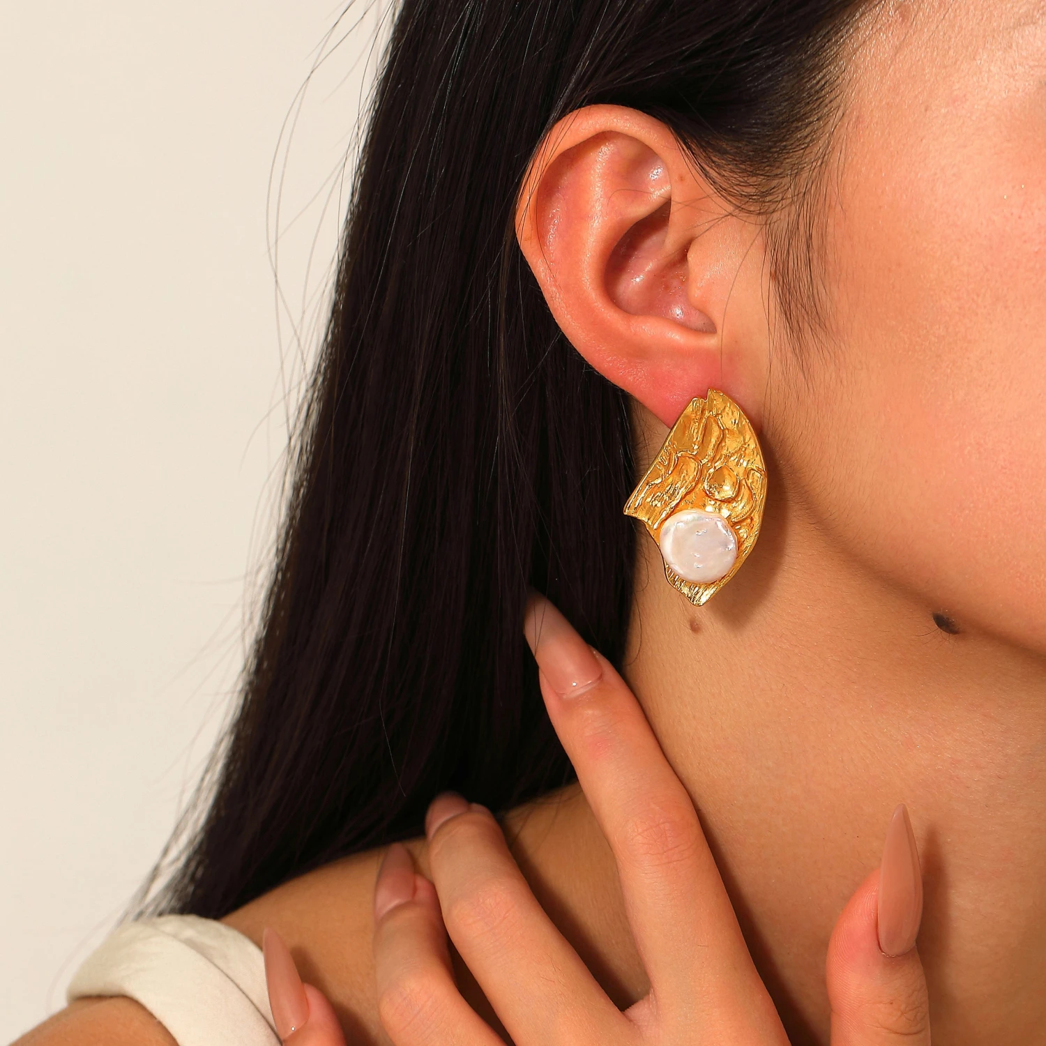 YAJUNIEL 24K Real Gold Plated Textured Abstract Natural Freshwater Pearl Stud Earrings for Women Statement Earrings Jewelry Gift