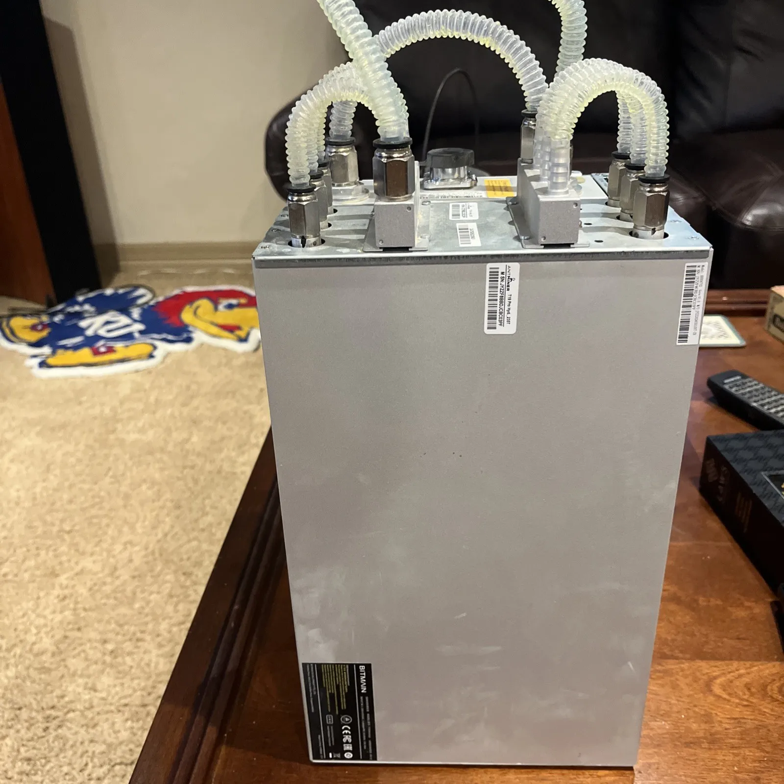 KIC New Bitmain Antminer t-19 Pro+ Hydro 198TH 5445W Bitcoin Miner اشتر 6 واحصل على 3 مجانًا