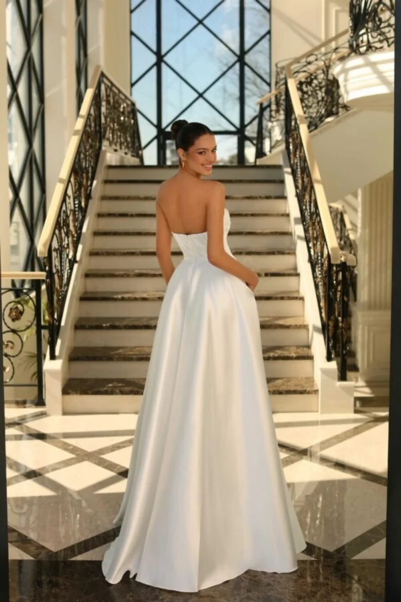 Elegant Satin Strapless A-line Prom Dresses For Women Formal Evening Dresses Party Gown With High Slit Pleat Bridal Ball Gown