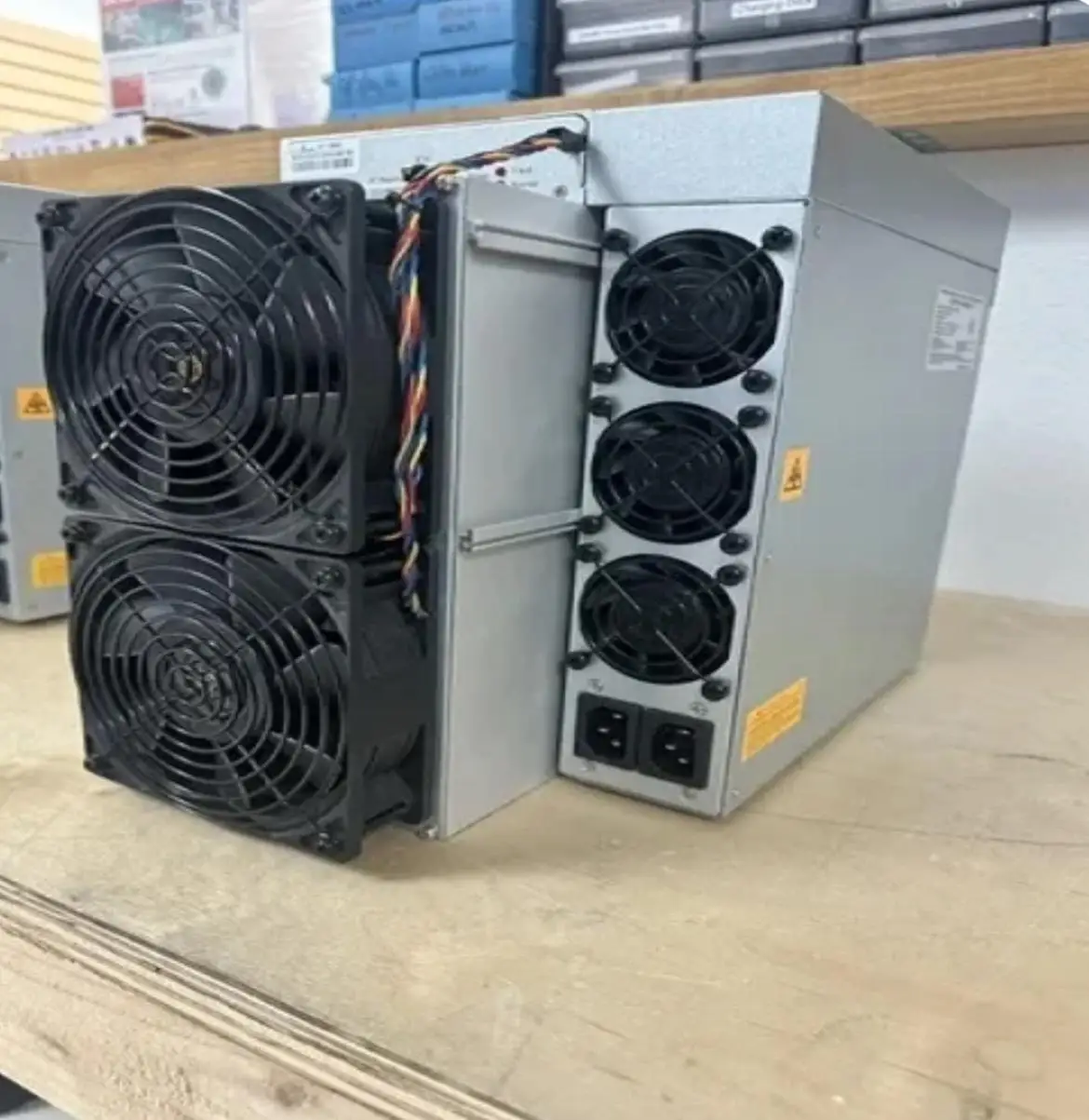 

Новые продажи Bitmain-Antminer D7, 1286Gh Dash Asic Miner, X11, Биткоин и другие криптовалюты, Новинка