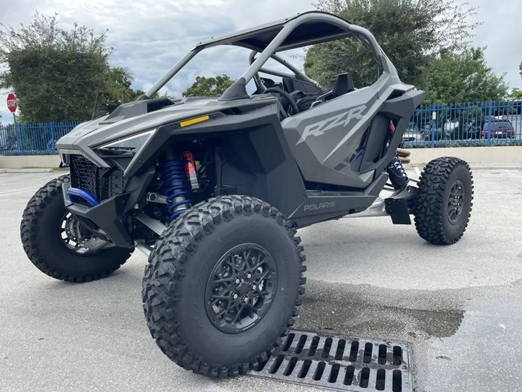 

Цена со скидкой 2024 Polaris RZR Pro R Ultimate Utility автомобиль