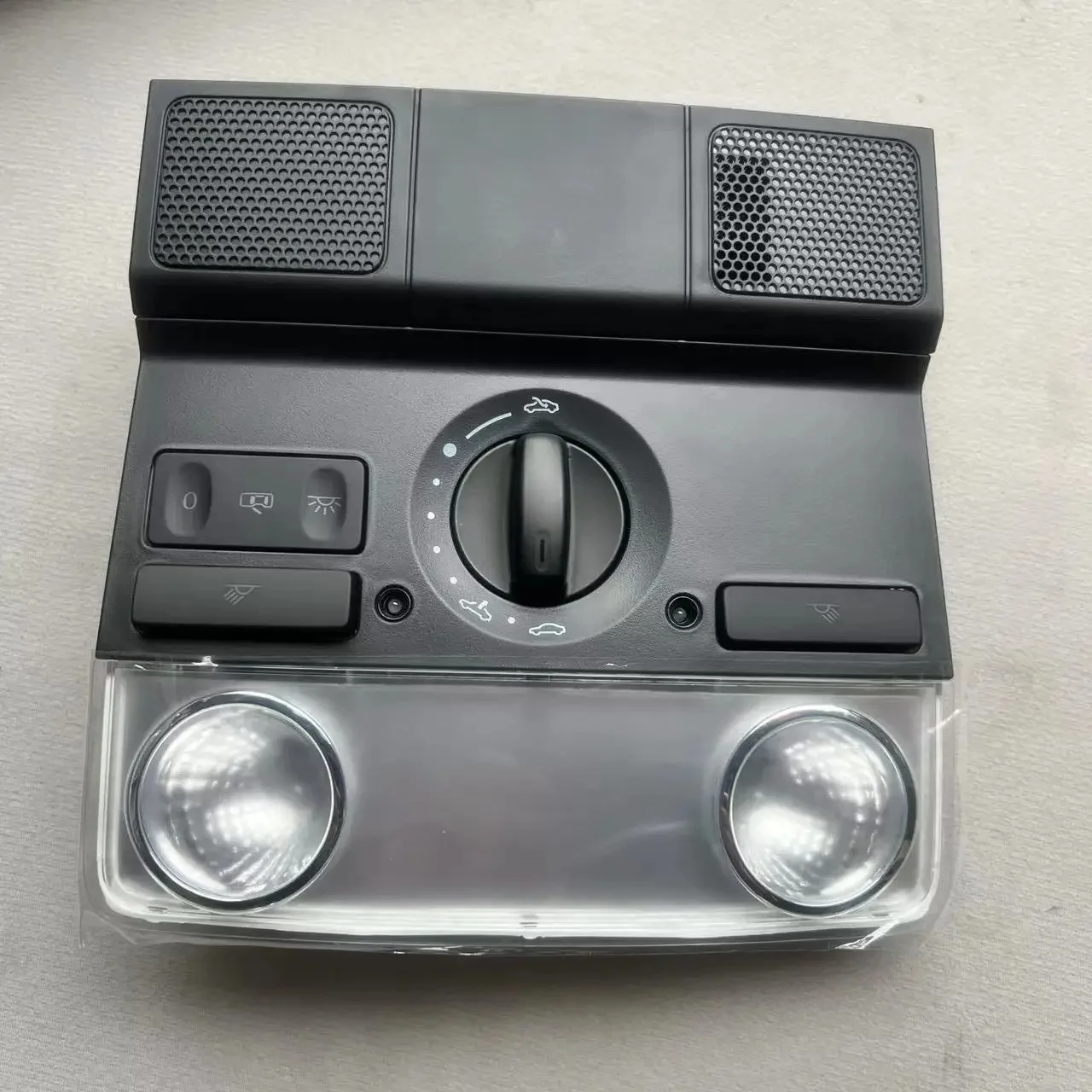 Światło kopułowe przednie lampy sufitowe Lampki do czytania Lampy wewnętrzne do Volkswagen Sagitar Golf6 MK6 Jetta MK5 Passat B6 1KD 947 105 A — zdjęcie 2