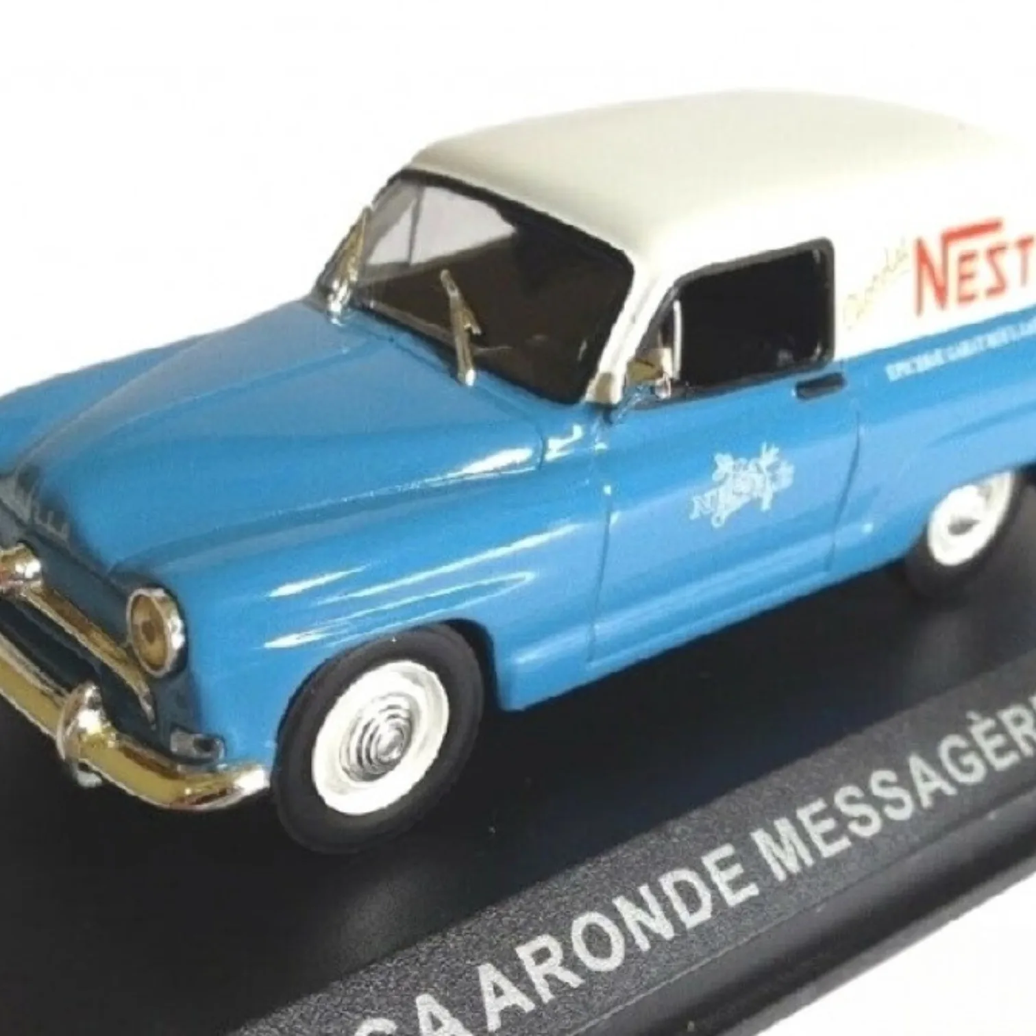 Altaya, Van de livraison Aronde de France Décoré comme véhicule promotionnel associé au chocolat, échelle 1:43, Miniature moulée sous pression, Collection vintage de véhicules publicitaires vintage classiques, Base de vitrine originale, modèle sérigraphié et année