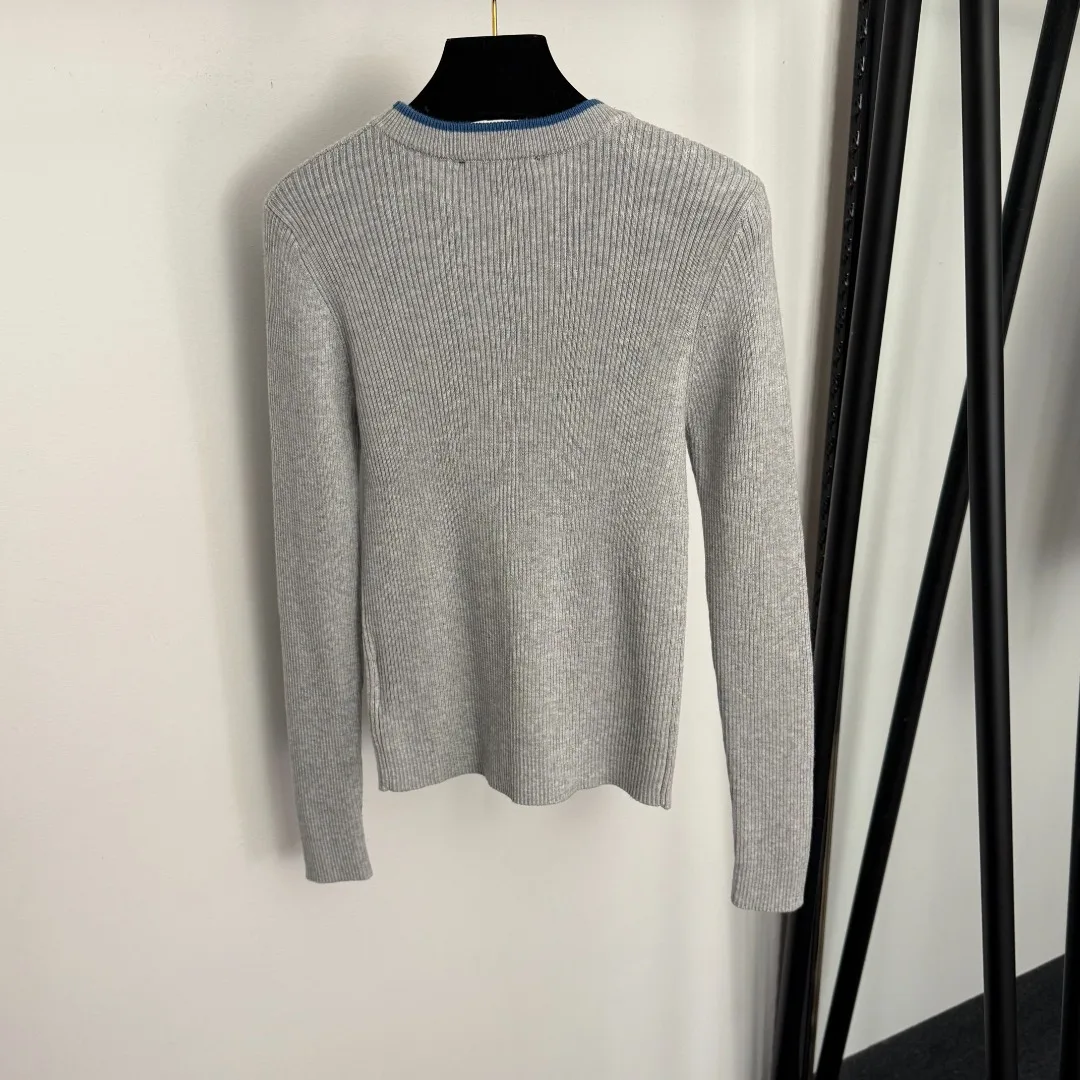 

25 Autumn/Winter Women's New Product Color Contrasting Knitted Embroidered Slimming Long Sleeve Sweater