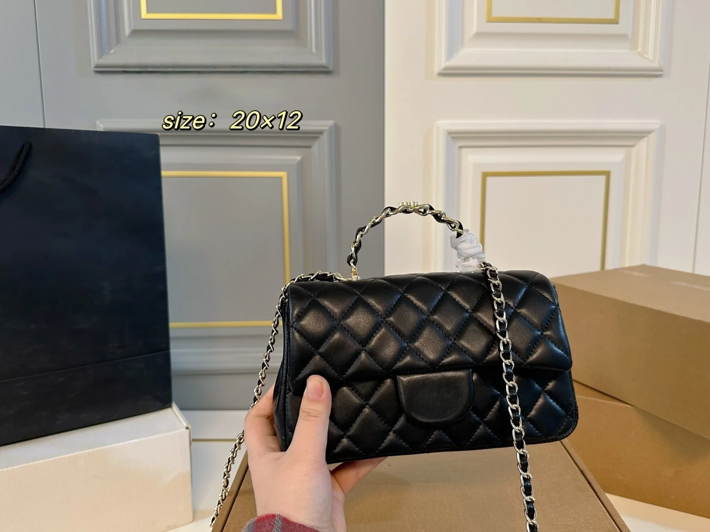 

2025 New SIZE: 20X12 CM Fashionable Versatile bags leather Shoulder strap Hand-held no boxes