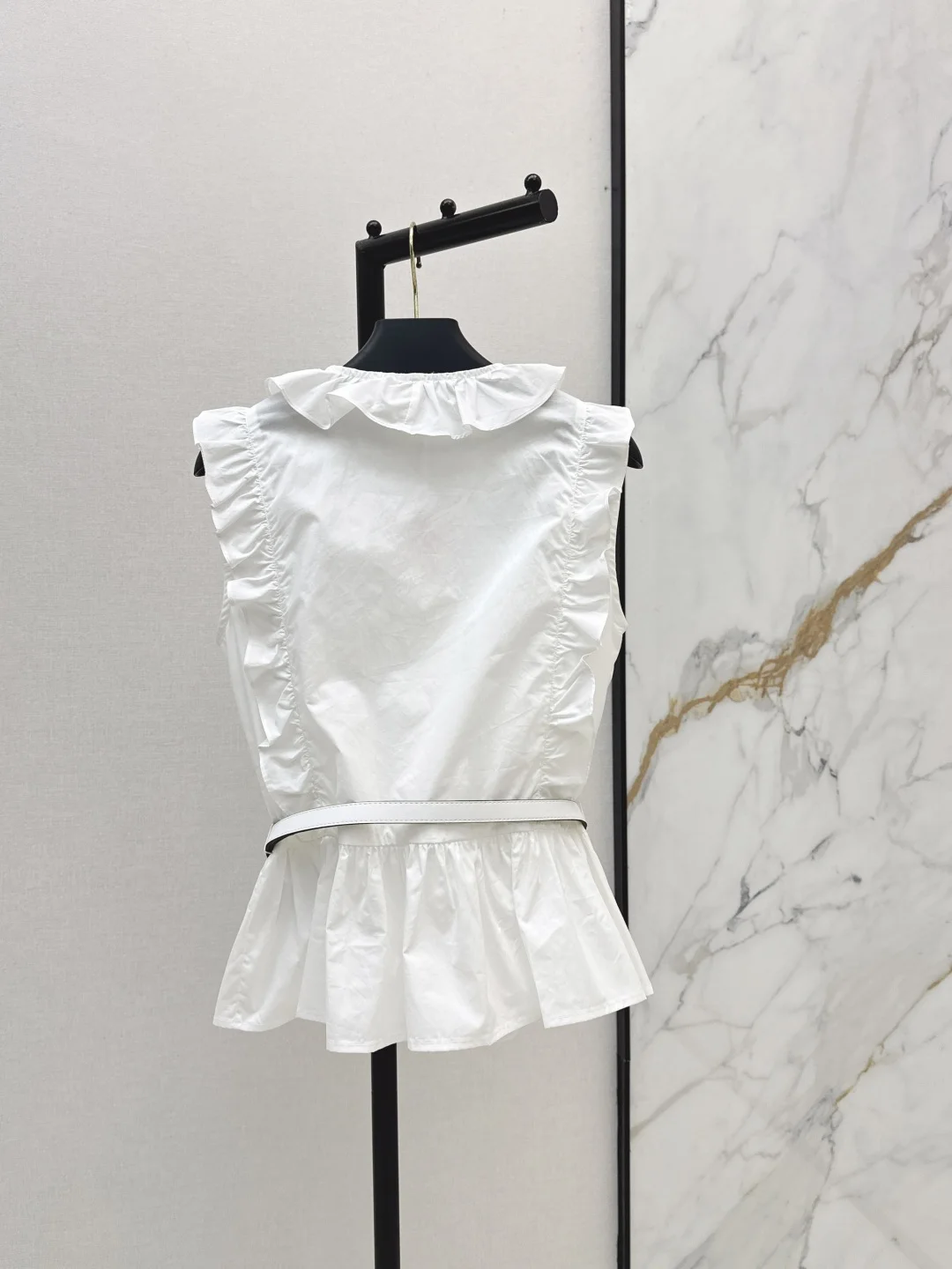 

2026 Summer New White Sleeveless Blouse Ruffle Trim Waist Cinched Elegant Fashion Top For Women