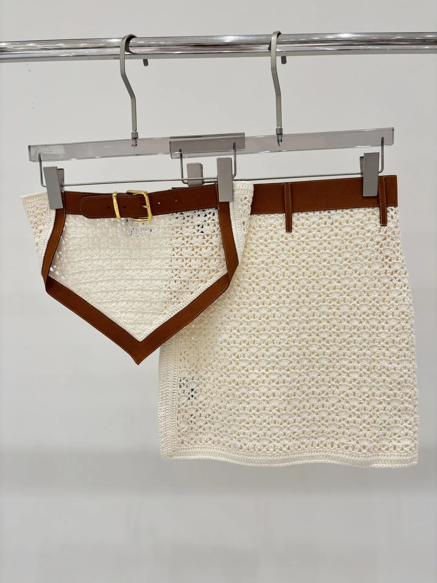 

Summer New Women's Letter Embroidery Hollow Suede Patchwork Metal Belt Buckle Knit Set