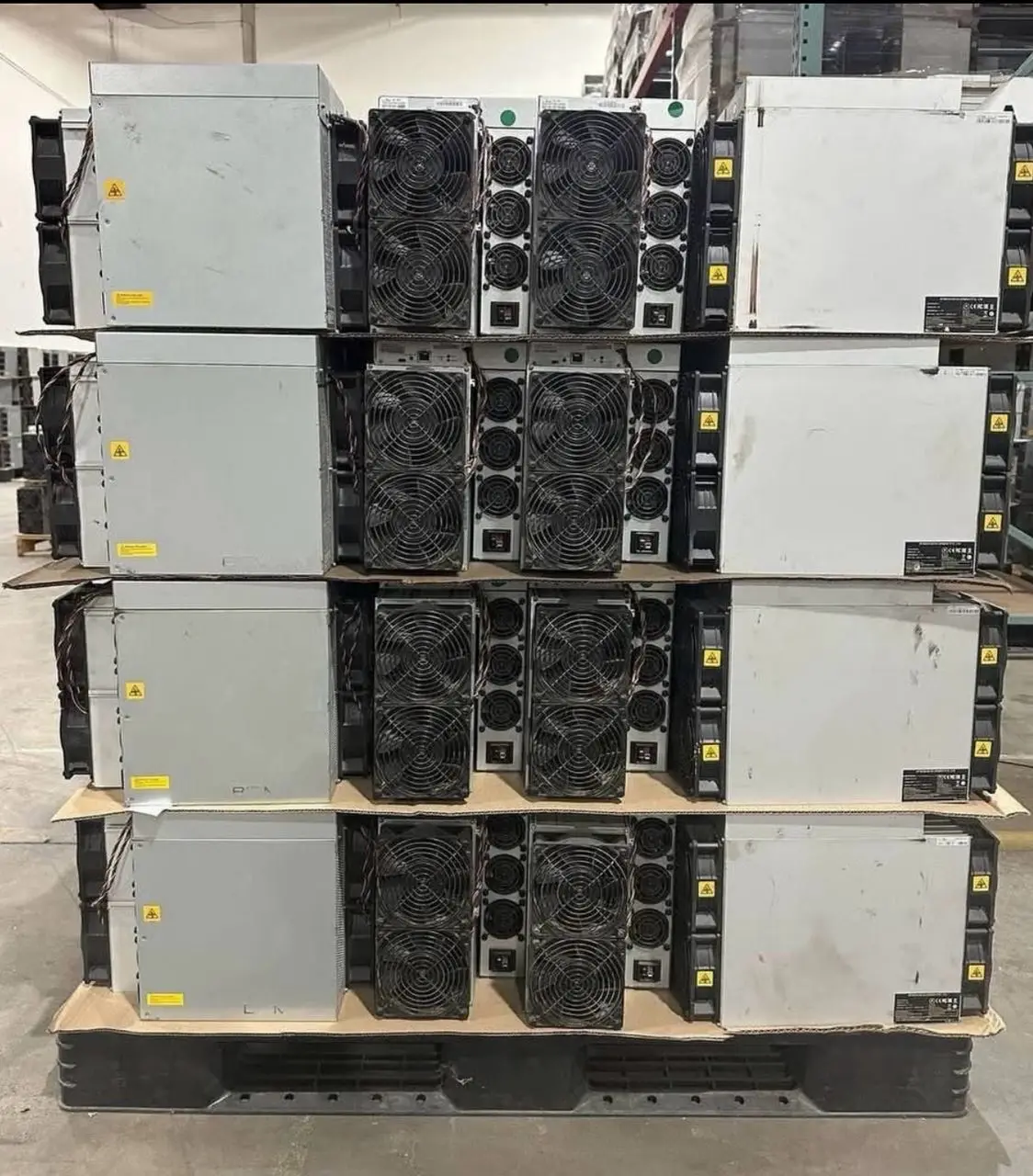 

A. IN STOCK BUY 2 GET 1 FREE NEW Bitmain Antminer S21 Pro Bitcoin Miner 234TH/S | BT-MINERS